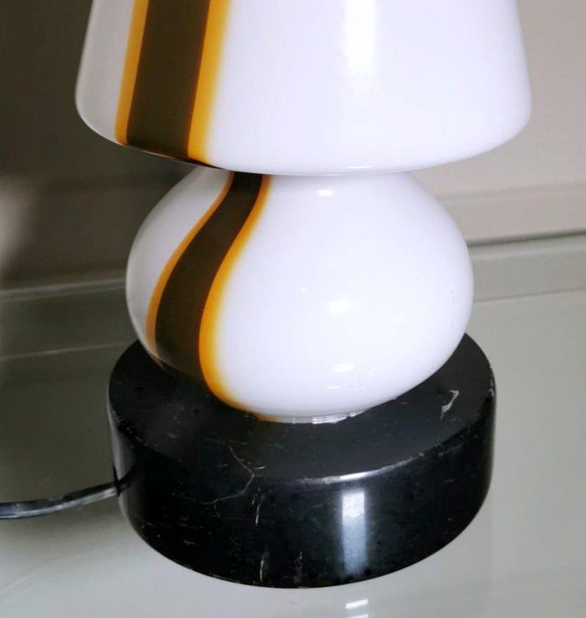 Carlo Moretti Style Space Age Lamp from Murano in Opaline Glass and Marble Base For Sale 1
