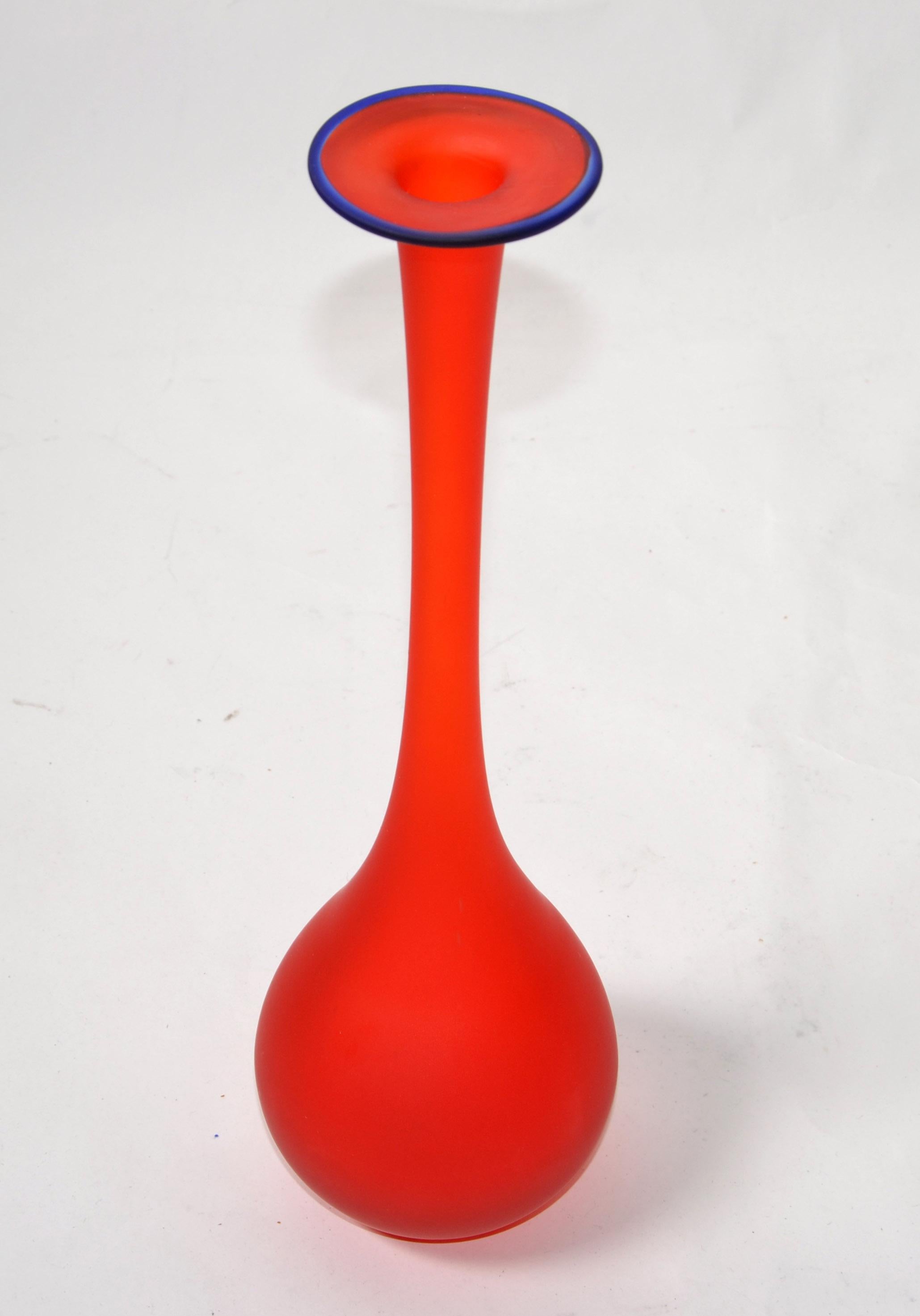 Carlo Moretti Style Translucent Red & Blue Satin Glass Bud Vases, Italy For Sale 1