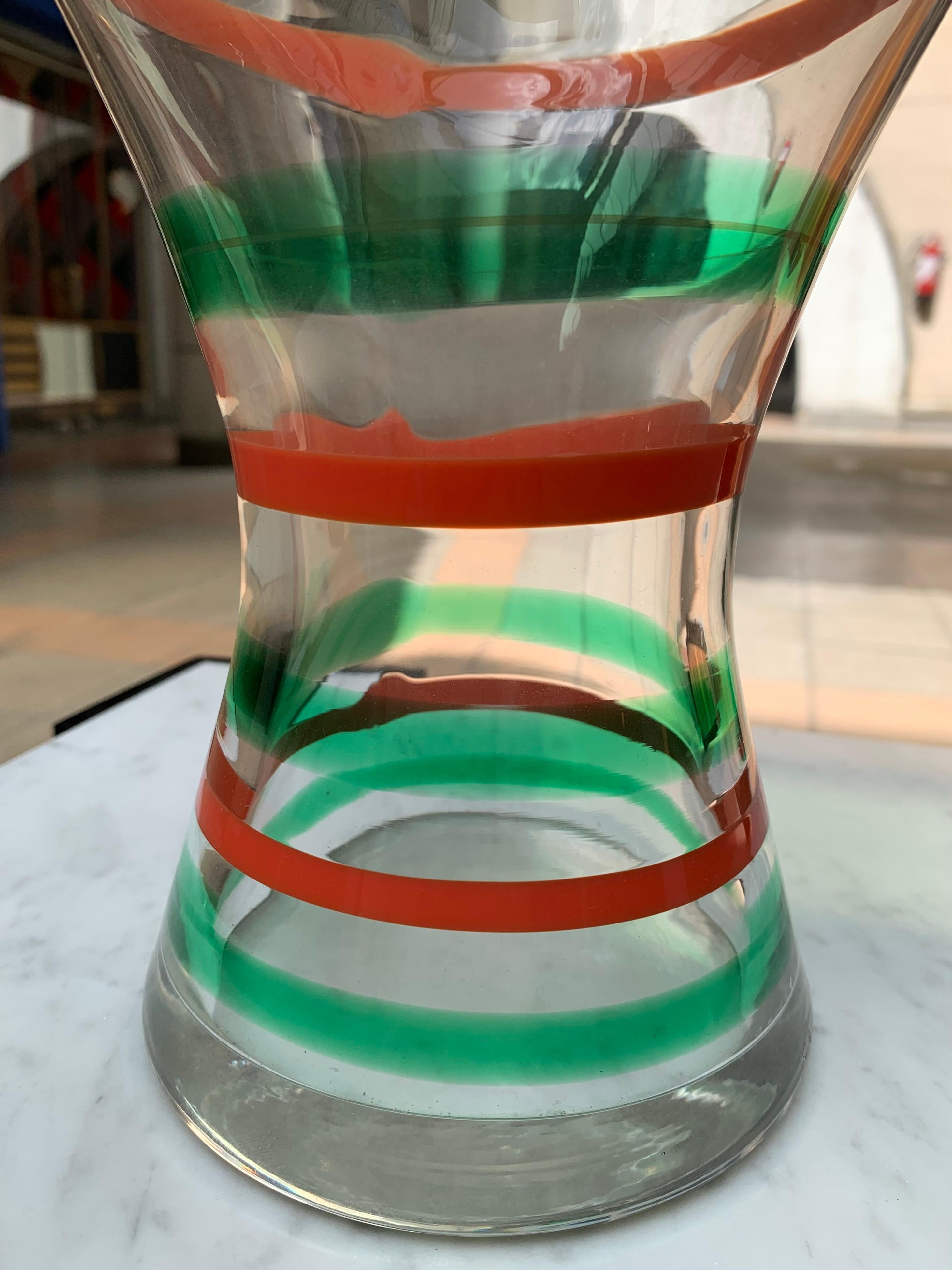 Carlo Moretti vase in Murano glass

Circa : 1980
Dimensions : H 33 x D 16
Signed on the foot of the vase 

750€.