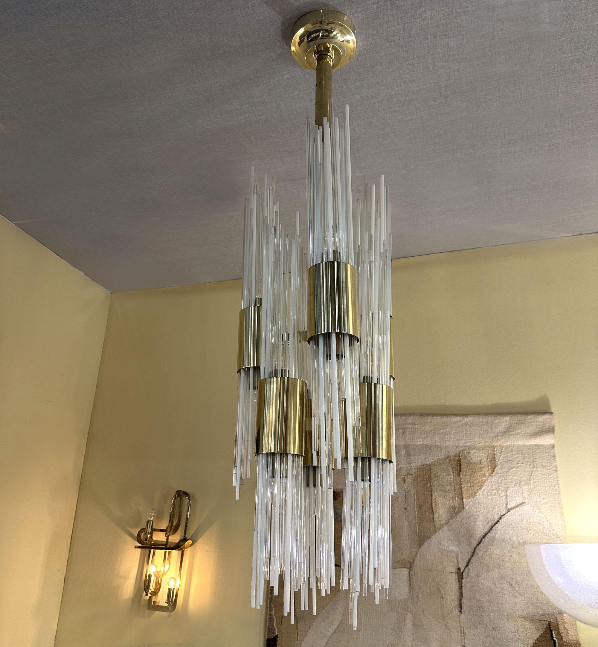 Carlo Nason Attribut Kronleuchter Messing mit Fontäne von Glas Stränge Italien 1960 (Moderne der Mitte des Jahrhunderts) im Angebot