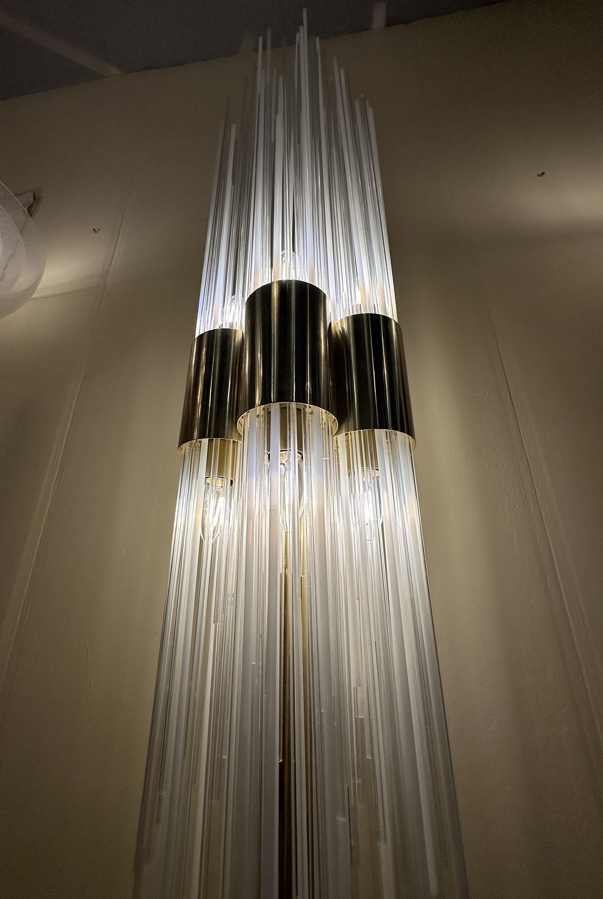 Carlo Nason attributo Lampada da terra in ottone con fontana di fili di vetro Italia 1960 in vendita 6