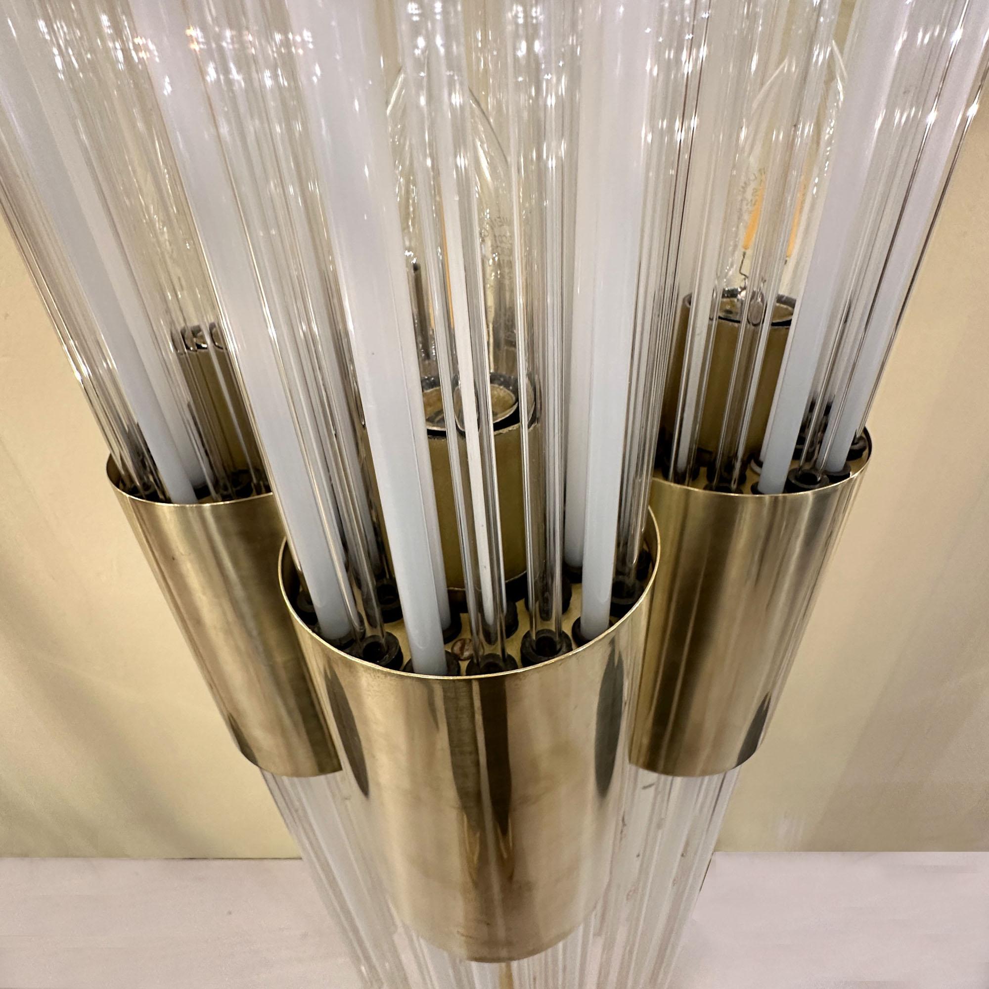 Carlo Nason attributo Lampada da terra in ottone con fontana di fili di vetro Italia 1960 in vendita 1