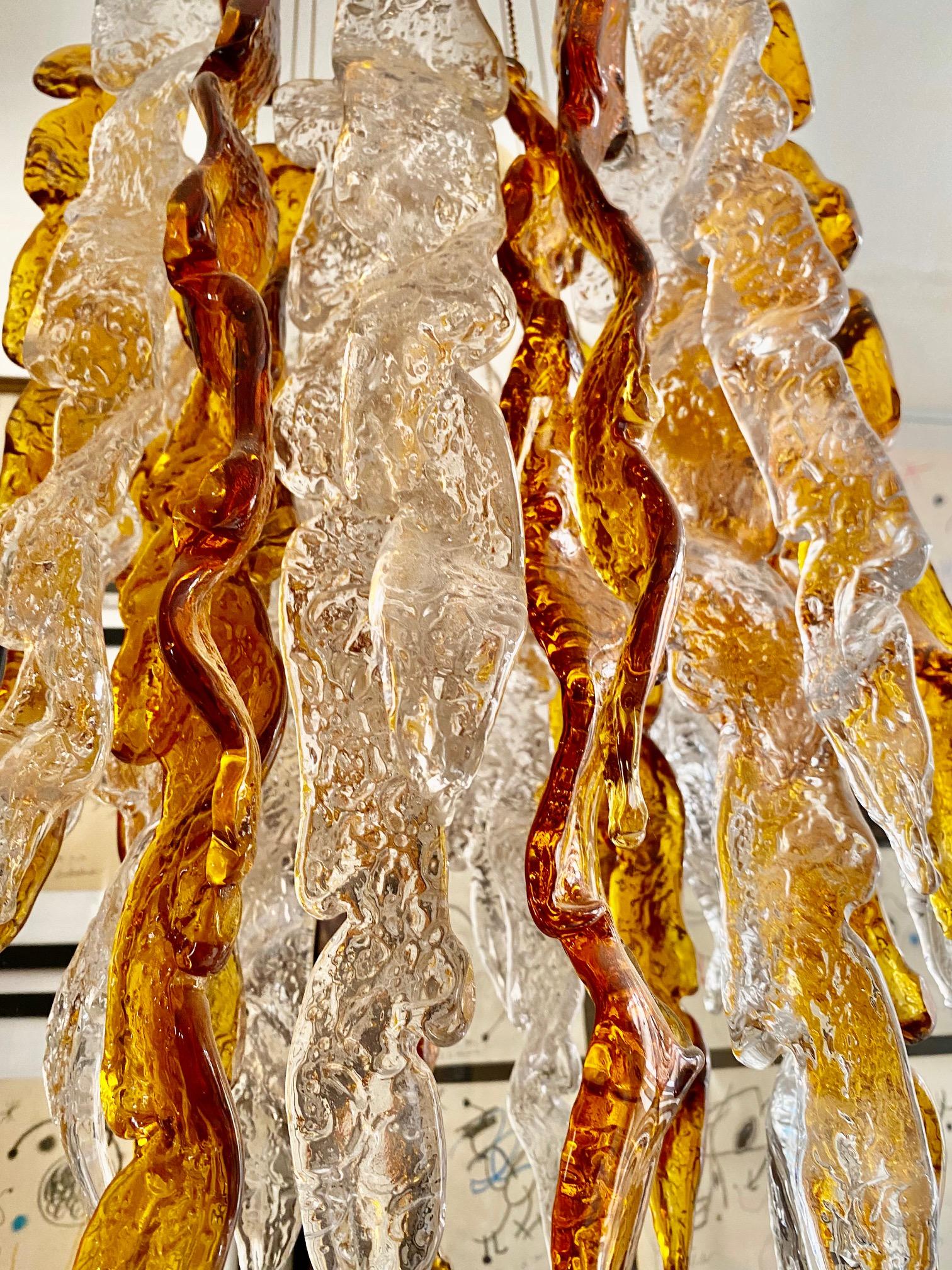 Mid-Century moderno Carlo Nason Ciondolo a cascata in vetro di Murano Bicolore in vendita