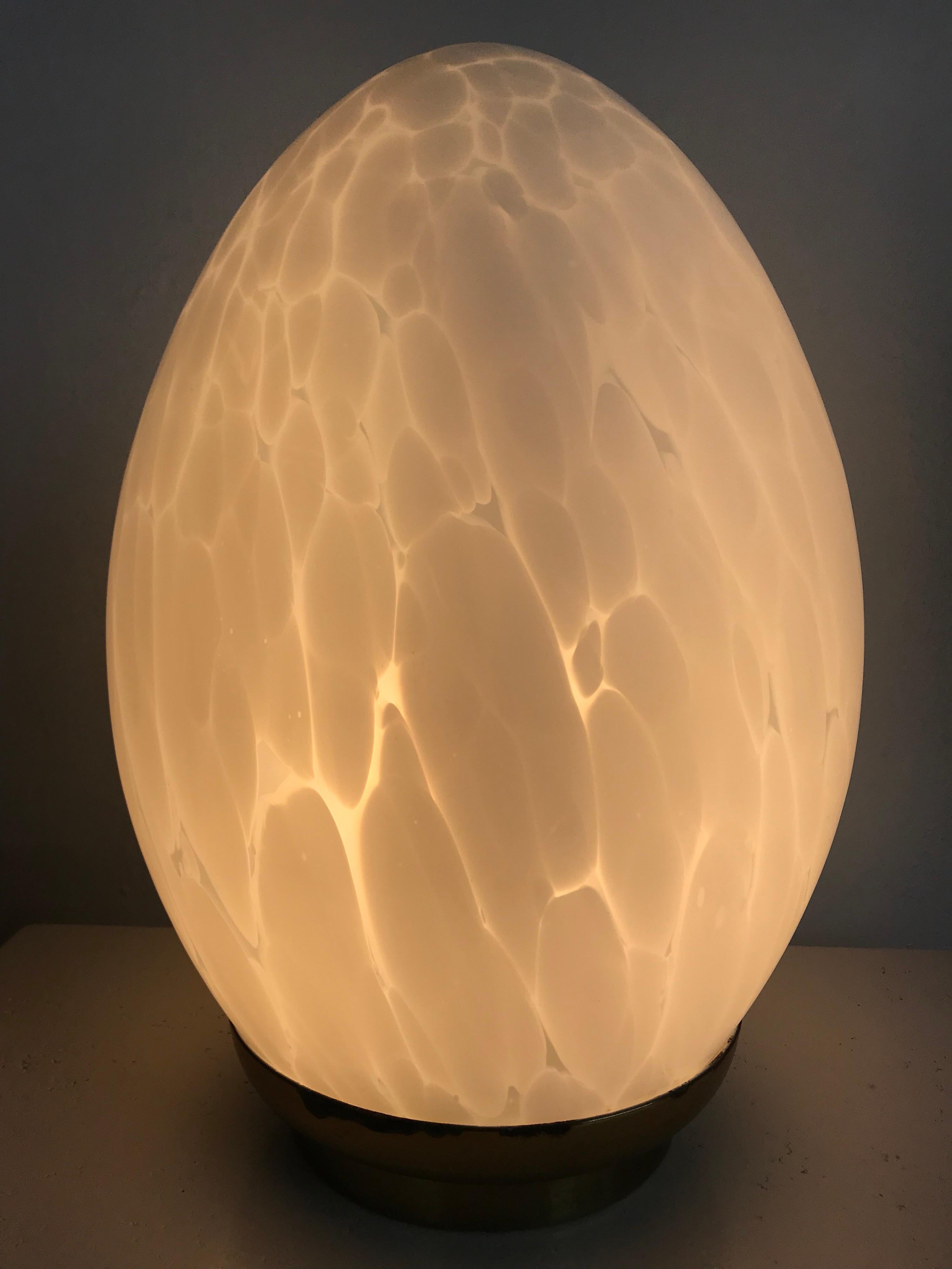 Matte white cumulus Murano glass egg lamp by Carlo Nason for Mazzega of Murano.