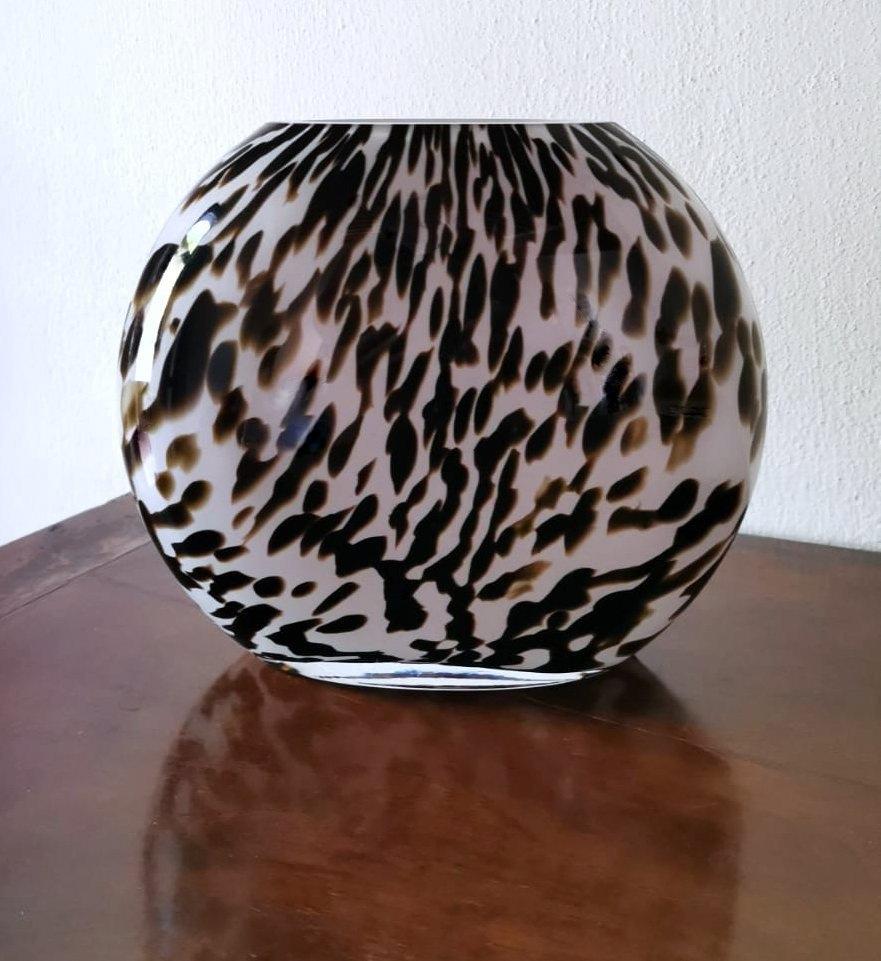 leopard print vases