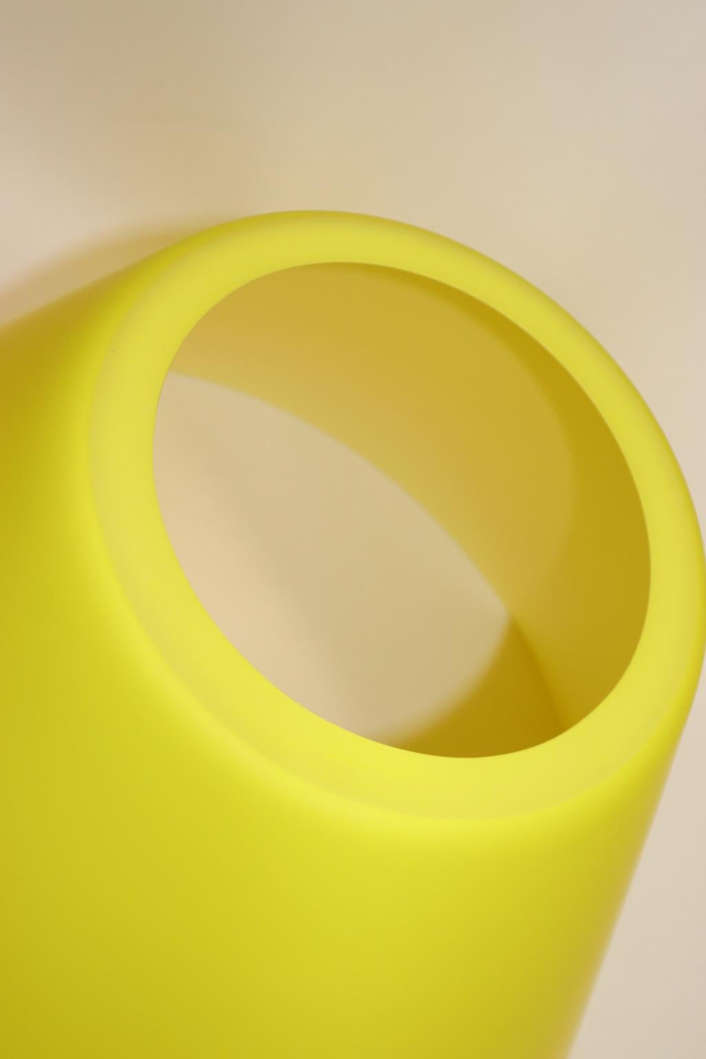 Carlo Nason Floor Lamp Murano Lemon Yellow Glass Diffuser Fuchsia Anodized Stem For Sale 7