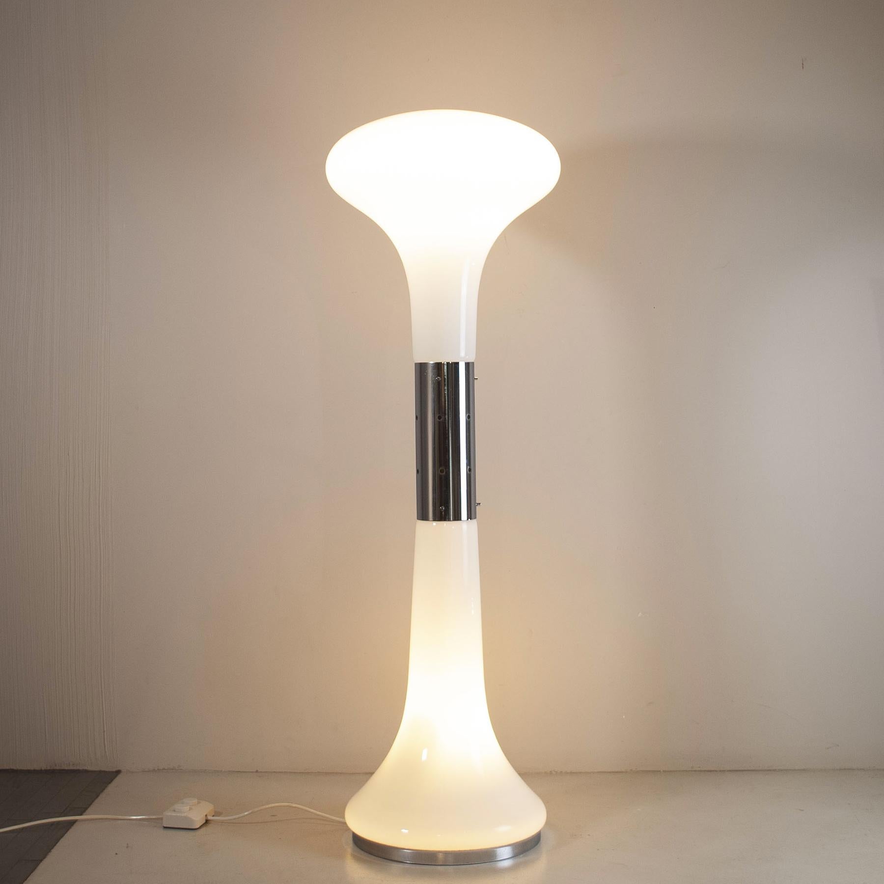 Italian Carlo Nason  AV Mazzega lampadaire space age 1970. en vente