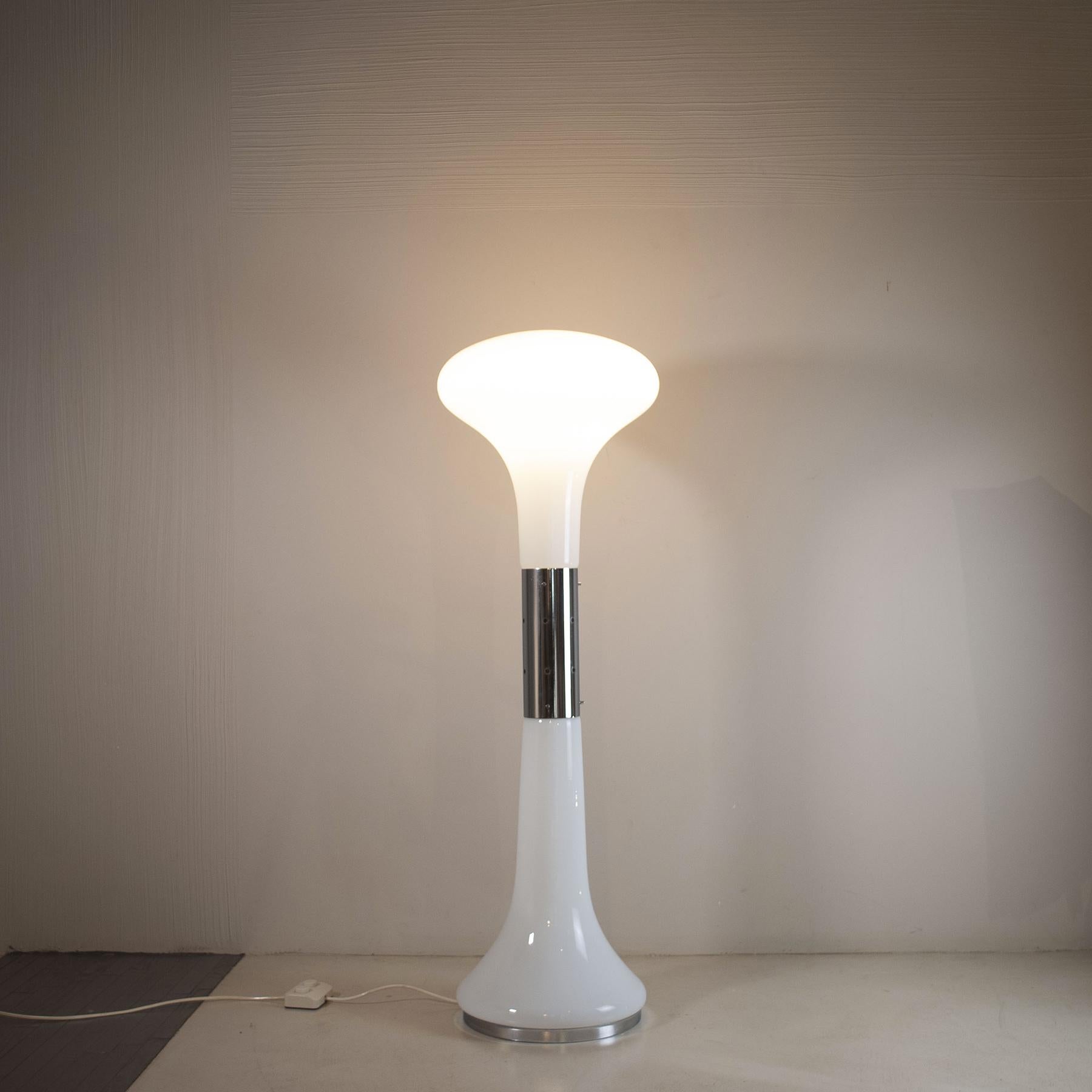 Acier Carlo Nason  AV Mazzega lampadaire space age 1970. en vente