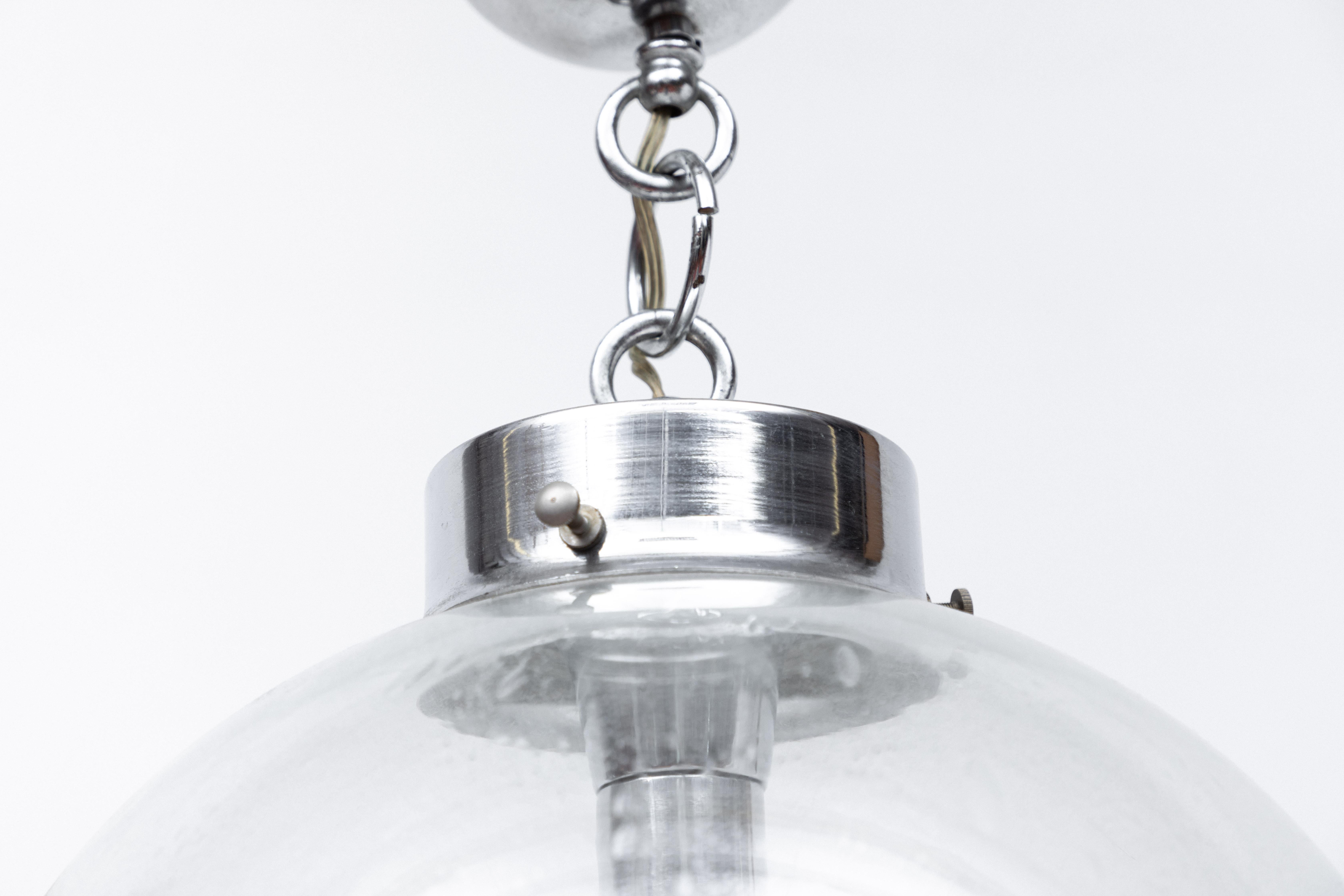 Italian Carlo Nason for Mazzega Clear and White Hand Blown Glass & Chrome Pendant Light For Sale