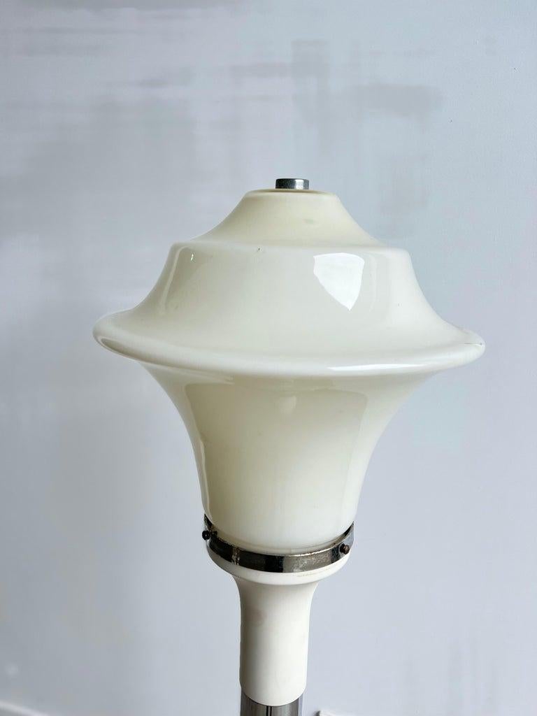 Carlo Nason for Mazzega Floor Lamp In Good Condition For Sale In Byron Bay, NSW