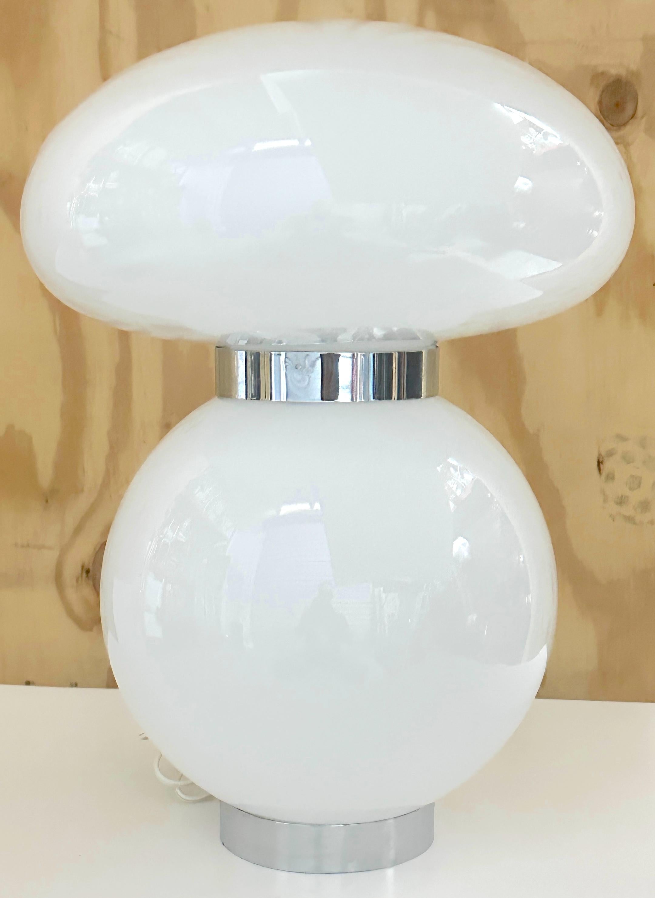 Carlo Nason for Mazzega, Mod White Murano Glass & Chrome Mushroom Lamp
Italy- Circa 1970s

A stunning Carlo Nason for Mazzega Mod White Murano Glass & Chrome Mushroom Lamp, originating from Italy in the 1970s. This exquisite lamp is a beautiful