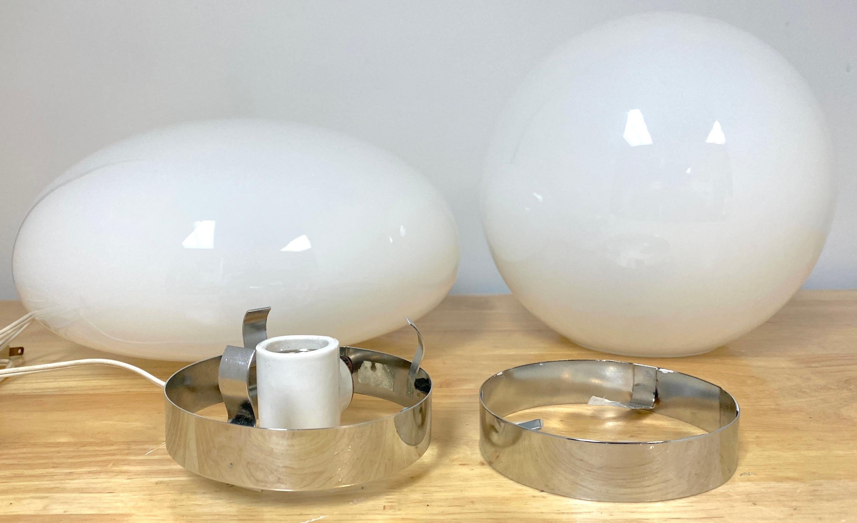 Carlo Nason for Mazzega, Mod White Murano Glass & Chrome Mushroom Lamp For Sale 2