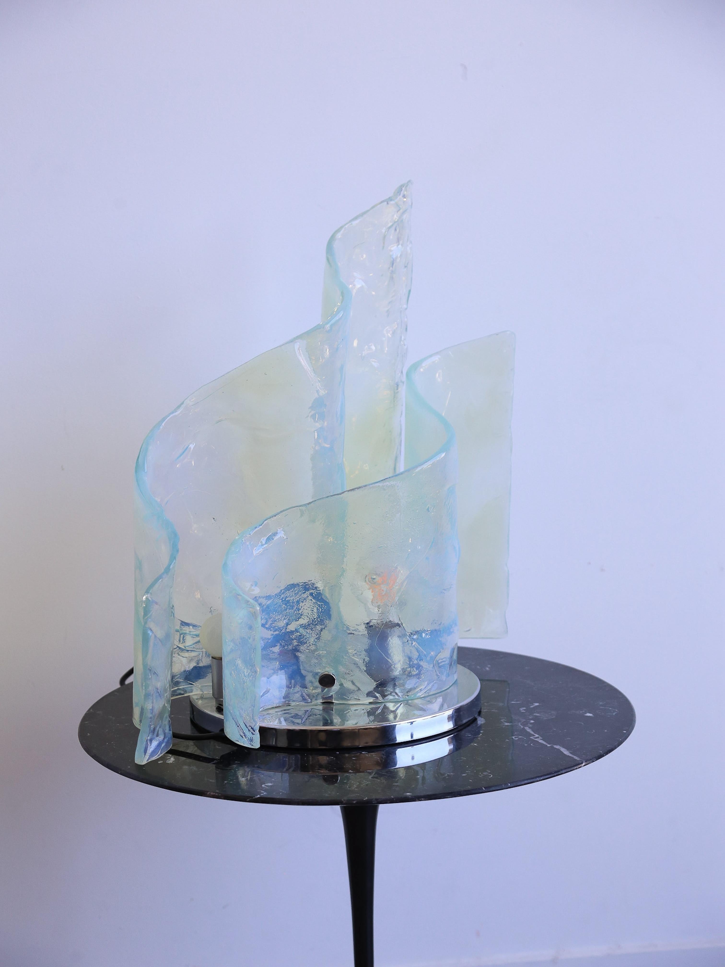 Lampe de table en verre de Murano opalescent Carlo Nason for Mazzega Murano État moyen - En vente à Byron Bay, NSW