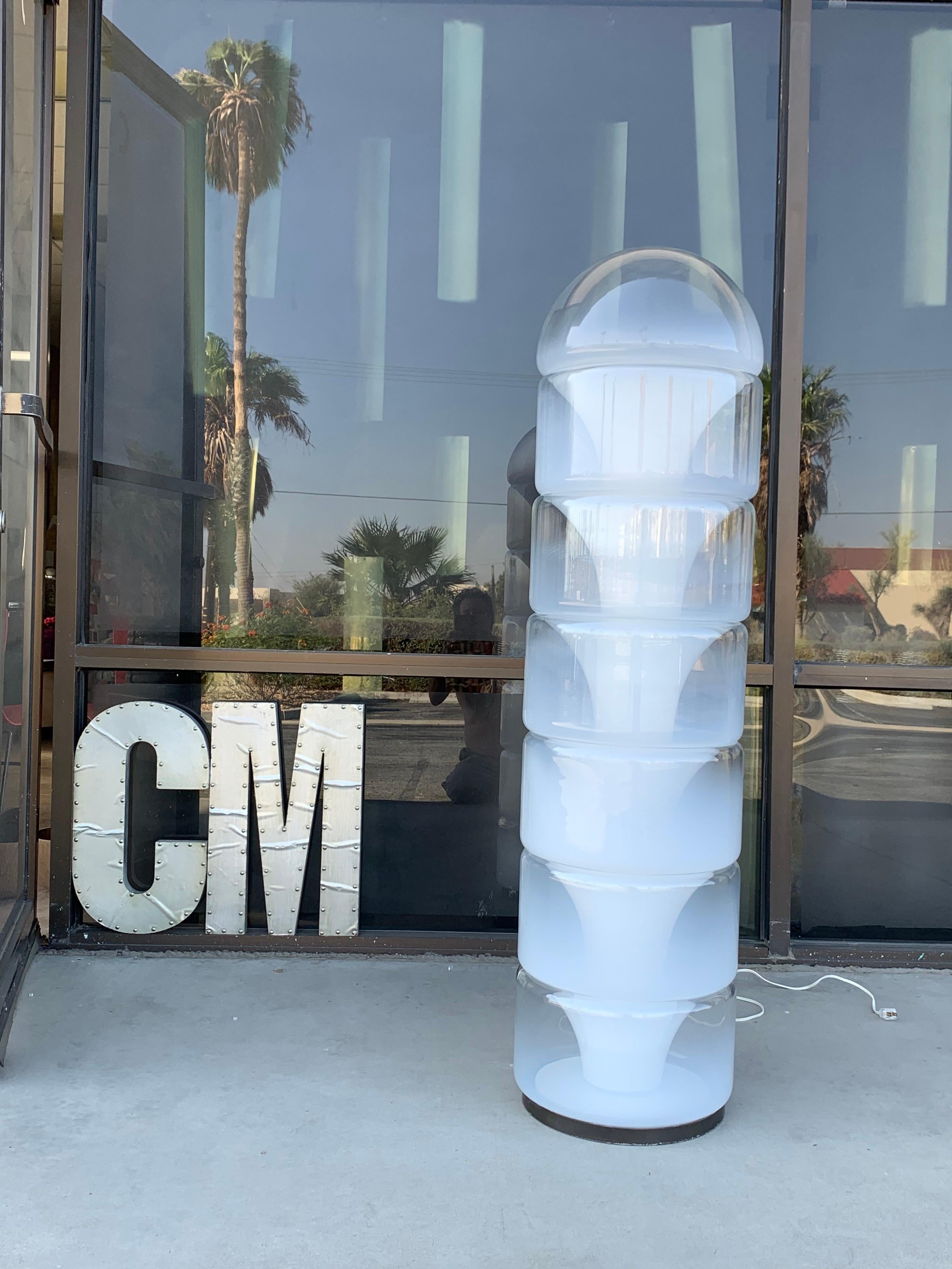 Carlo Nason Iconic Italian Glass Sculpture “Sfumato” Floor Lamp, 1969 In Good Condition In Palm Springs, CA