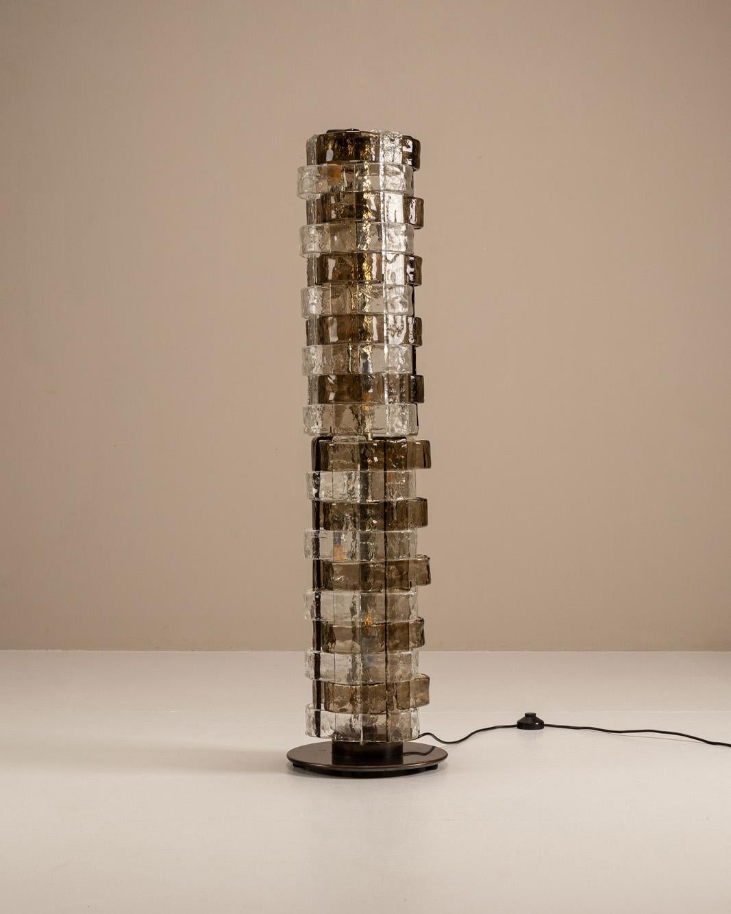 Carlo Nason LT 378 Lampadaire Cristal et verre tabac pour Mazzega, Italie, années 1970 en vente 4