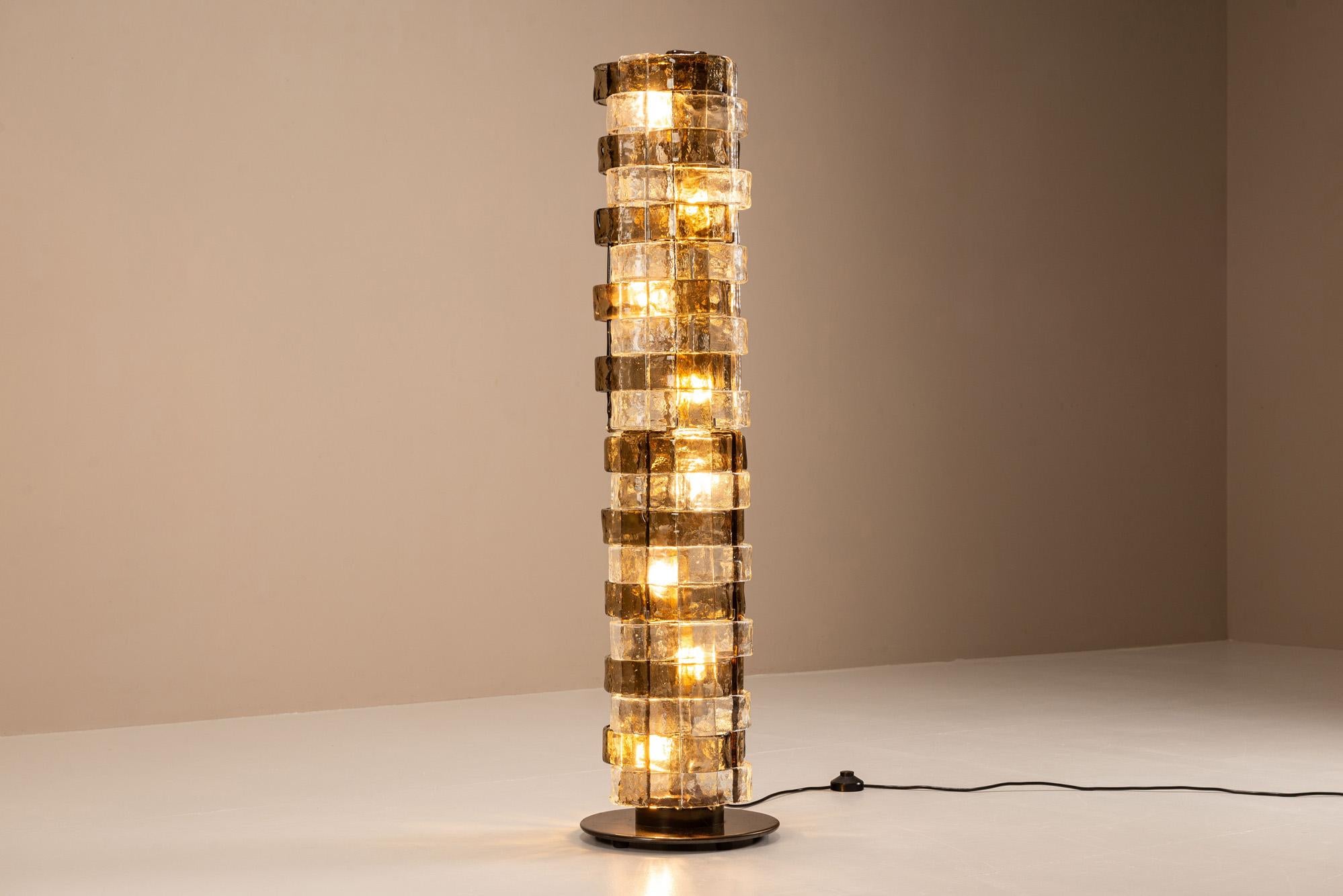 Carlo Nason LT 378 Lampadaire Cristal et verre tabac pour Mazzega, Italie, années 1970 en vente 1
