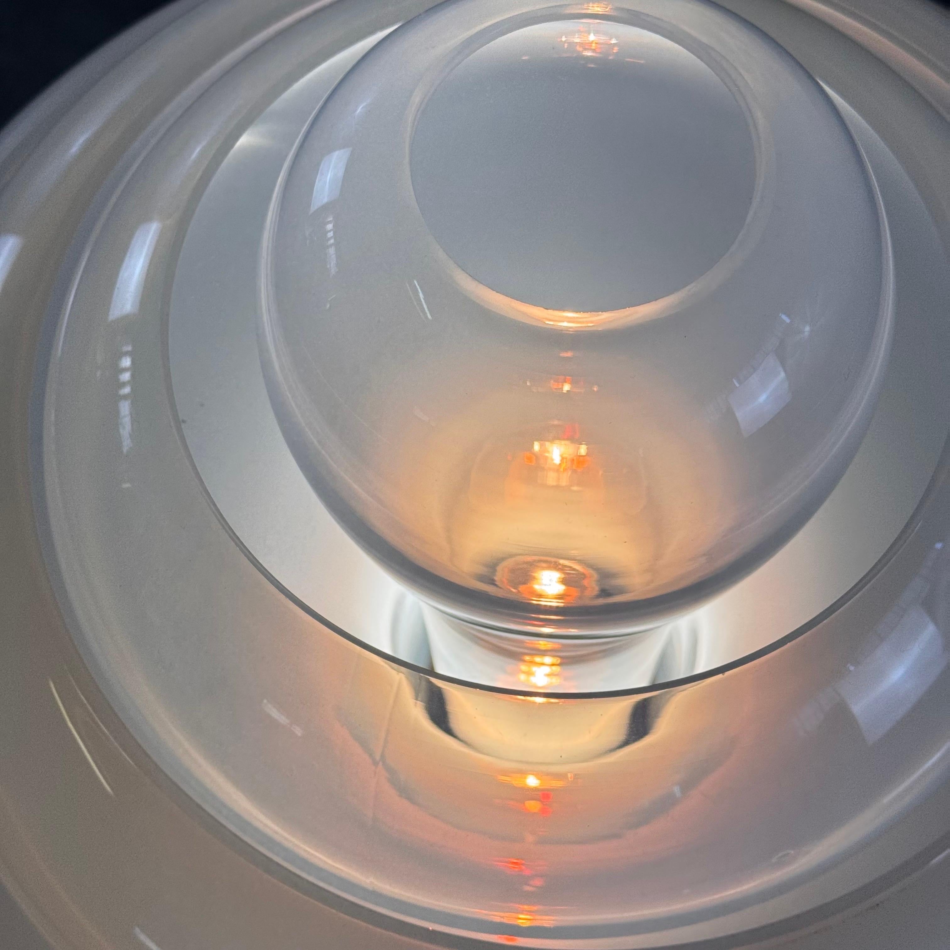 Carlo Nason LT305 'Lotus' Table Lamp for Mazzega, Opalescent Glass, 1960s Design 3