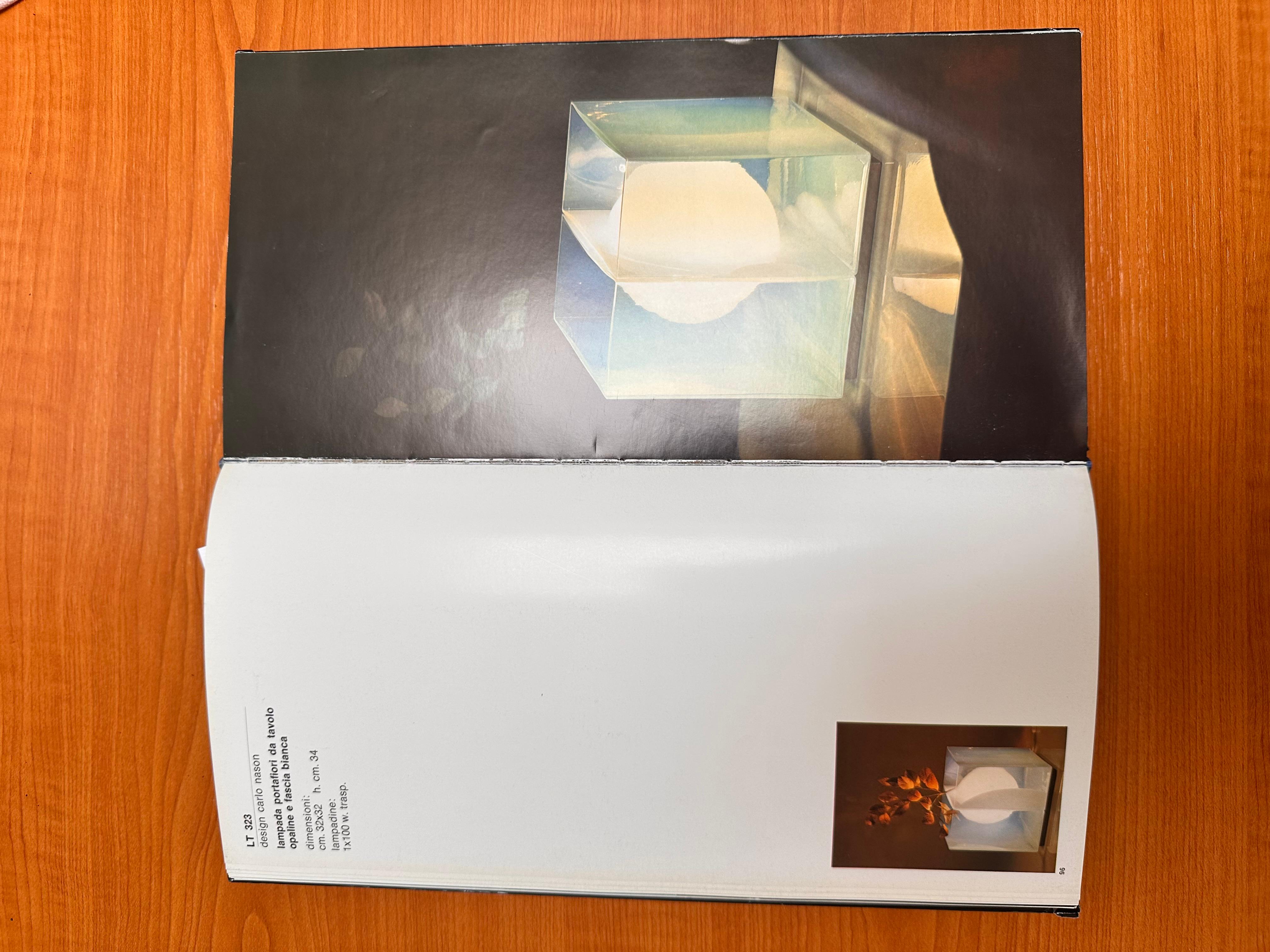 Carlo Nason LT323 Table Lamp and Vase in Opaline Glass for Mazzega, Italy 1975 For Sale 13