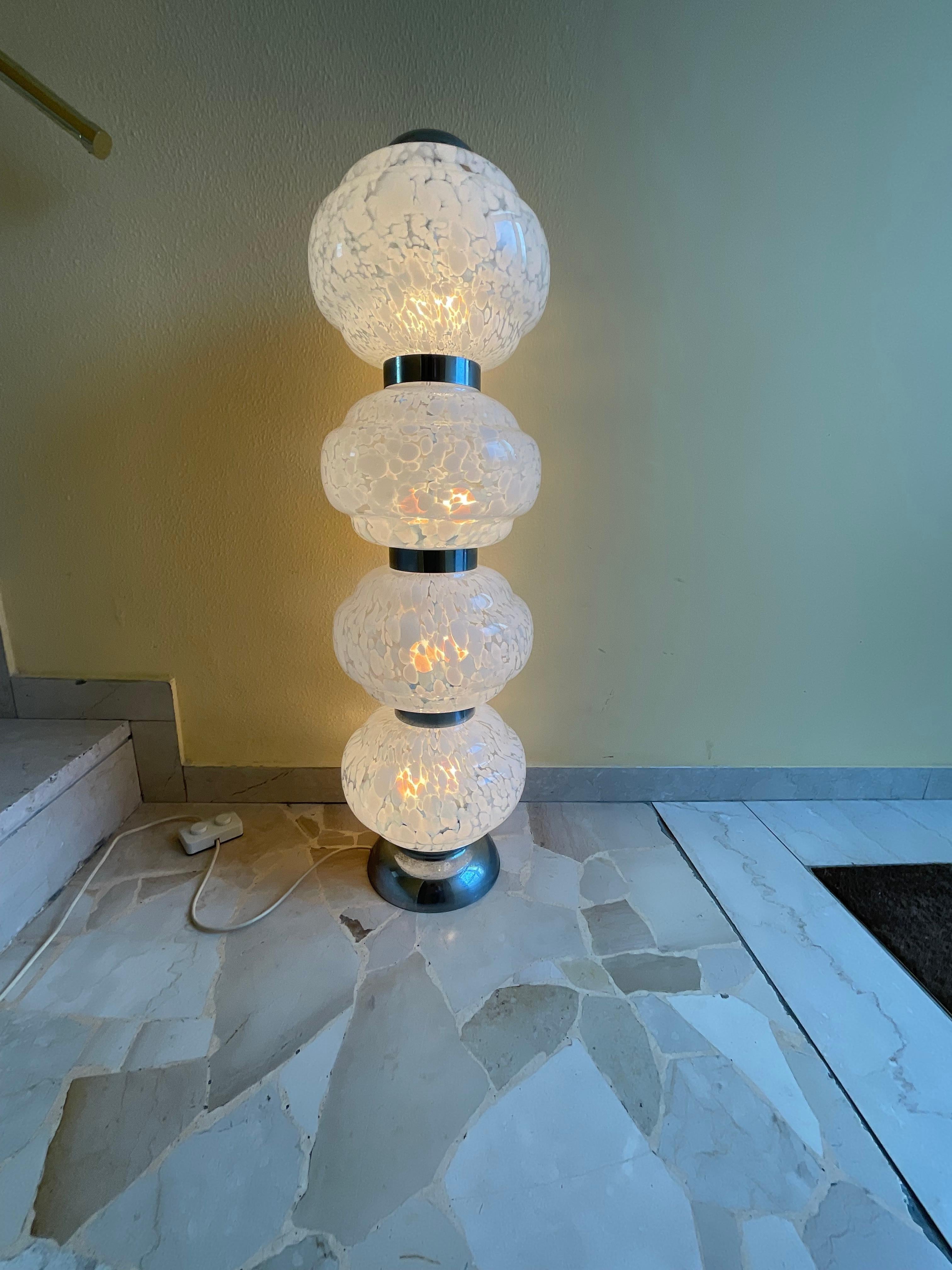 CARLO NASON - MAZZEGA - Floor lamp made of blown MURANO glass and steel. In Good Condition For Sale In Milano, IT