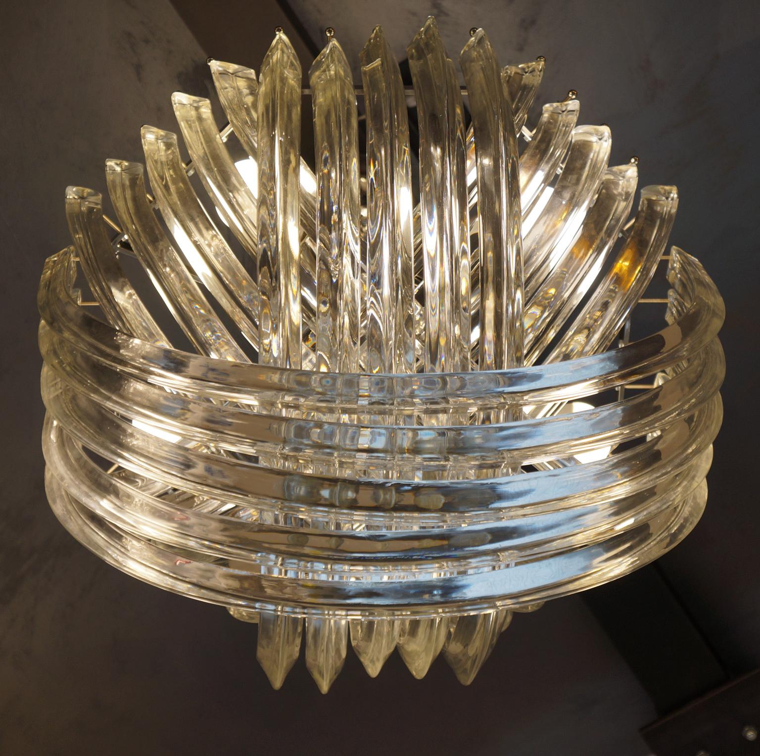 Fait main Lustre en verre de Murano Curvati en cristal de style mi-siècle moderne, Carlo Nason, 1976 en vente