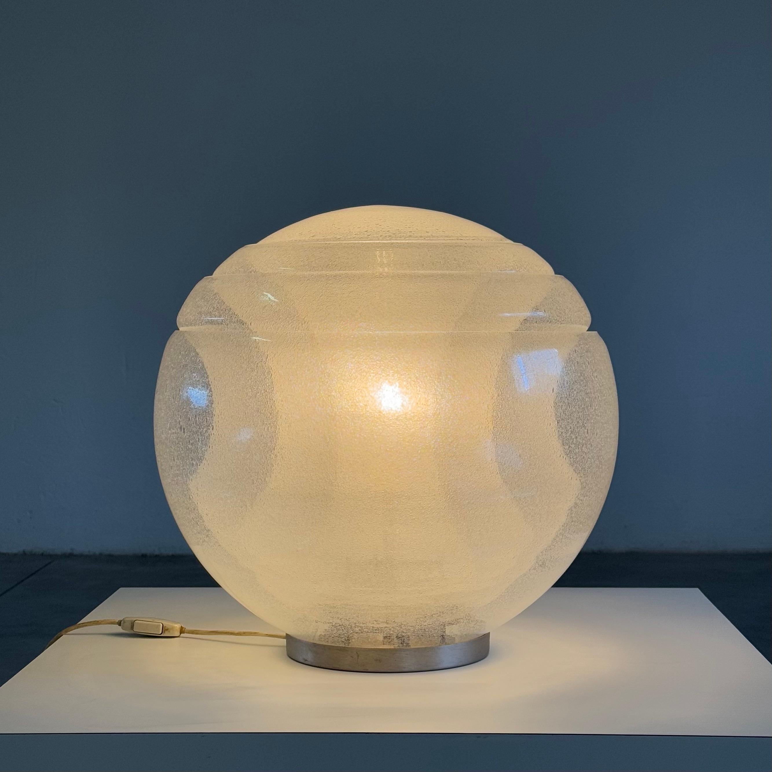 Mid-Century Modern Carlo Nason Model LT328 Italian Table Lamp, Pulegoso Glass, 1970s, Labeled For Sale