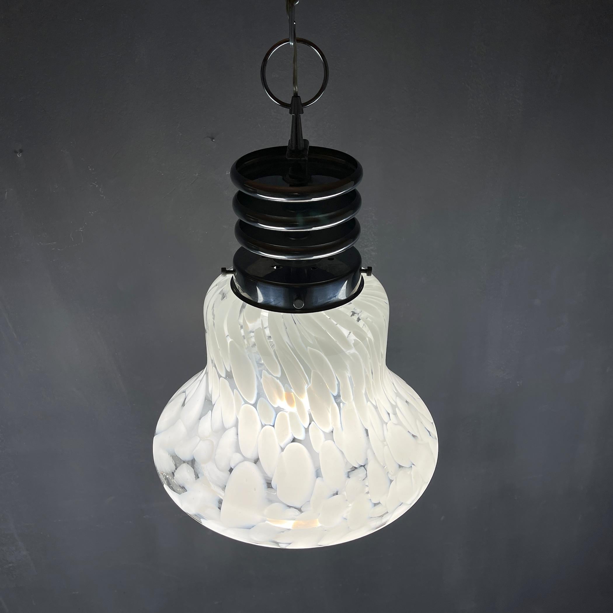 Italiano Lampada a sospensione in vetro di Murano di Carlo Nason, Italia 1960 in vendita