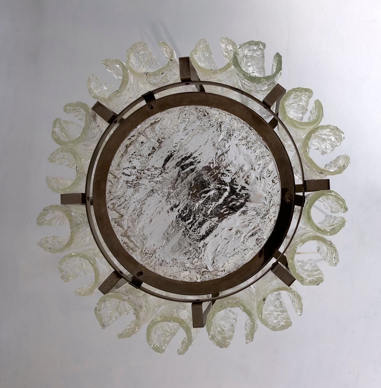 Lustre italien postmoderne en verre de Murano de Carlo Nason pour Mazzega, 1970 en vente 2