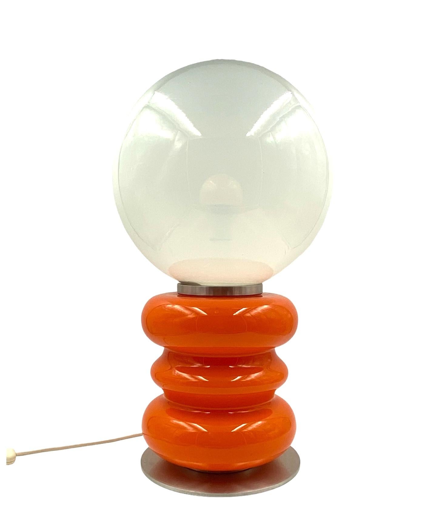 Carlo Nason, lampe de table en verre de Murano orange de l'ère spatiale, AV Mazzega, 1970 en vente 3