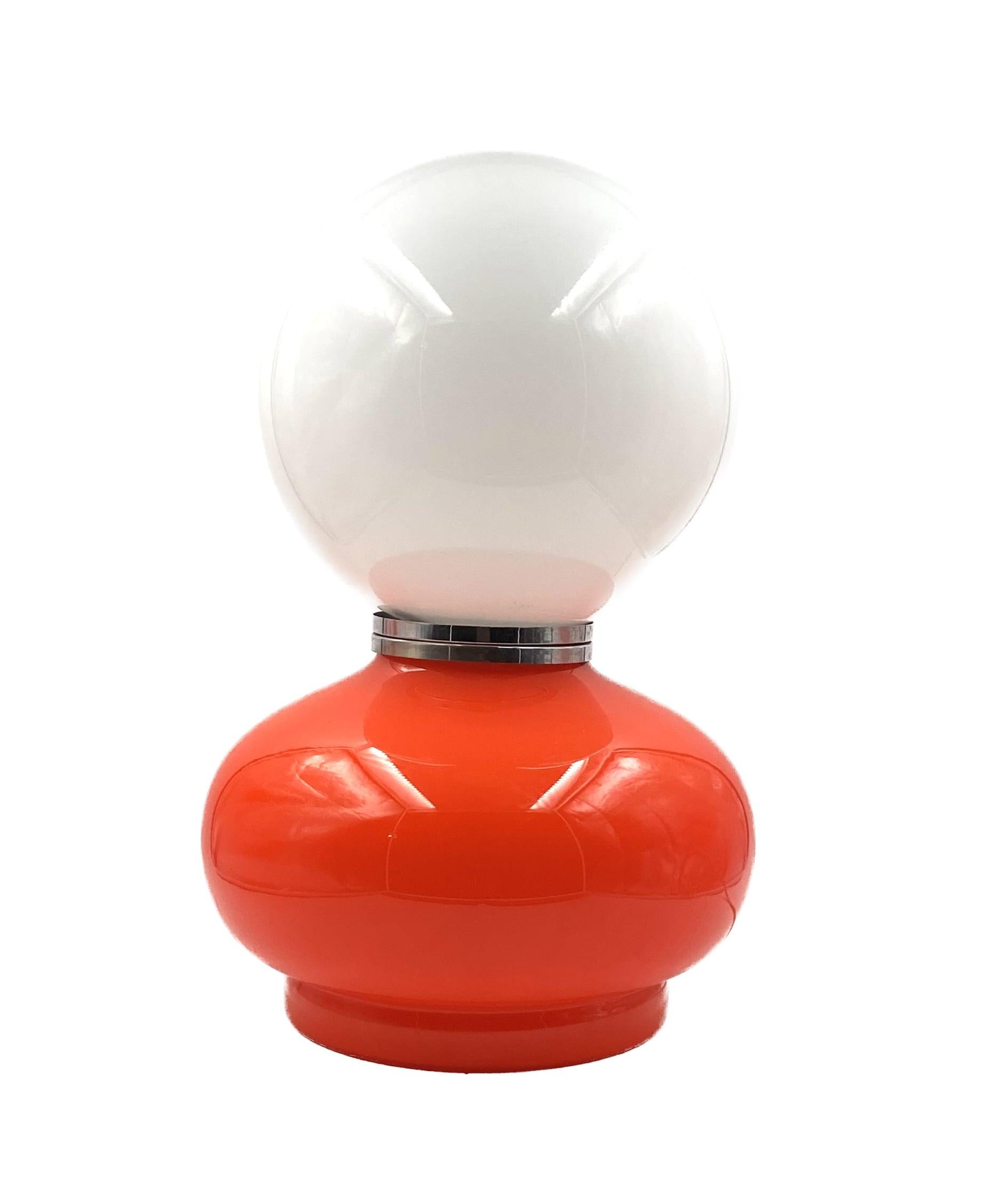 Carlo Nason, lampe de table en verre de Murano rouge de l'ère spatiale, AV Mazzega, 1970 en vente 3