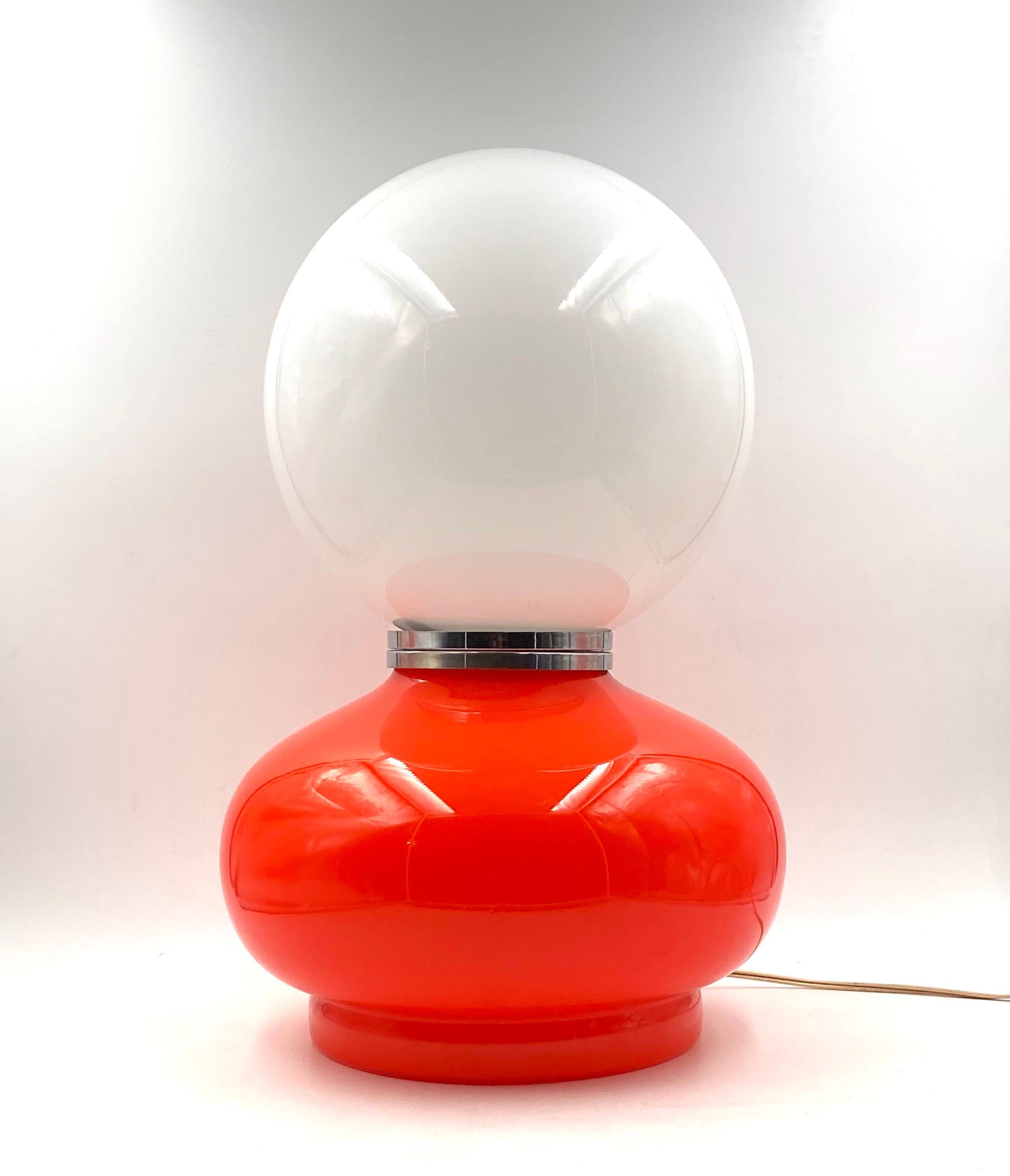 Carlo Nason, lampe de table en verre de Murano rouge de l'ère spatiale, AV Mazzega, 1970 en vente 5