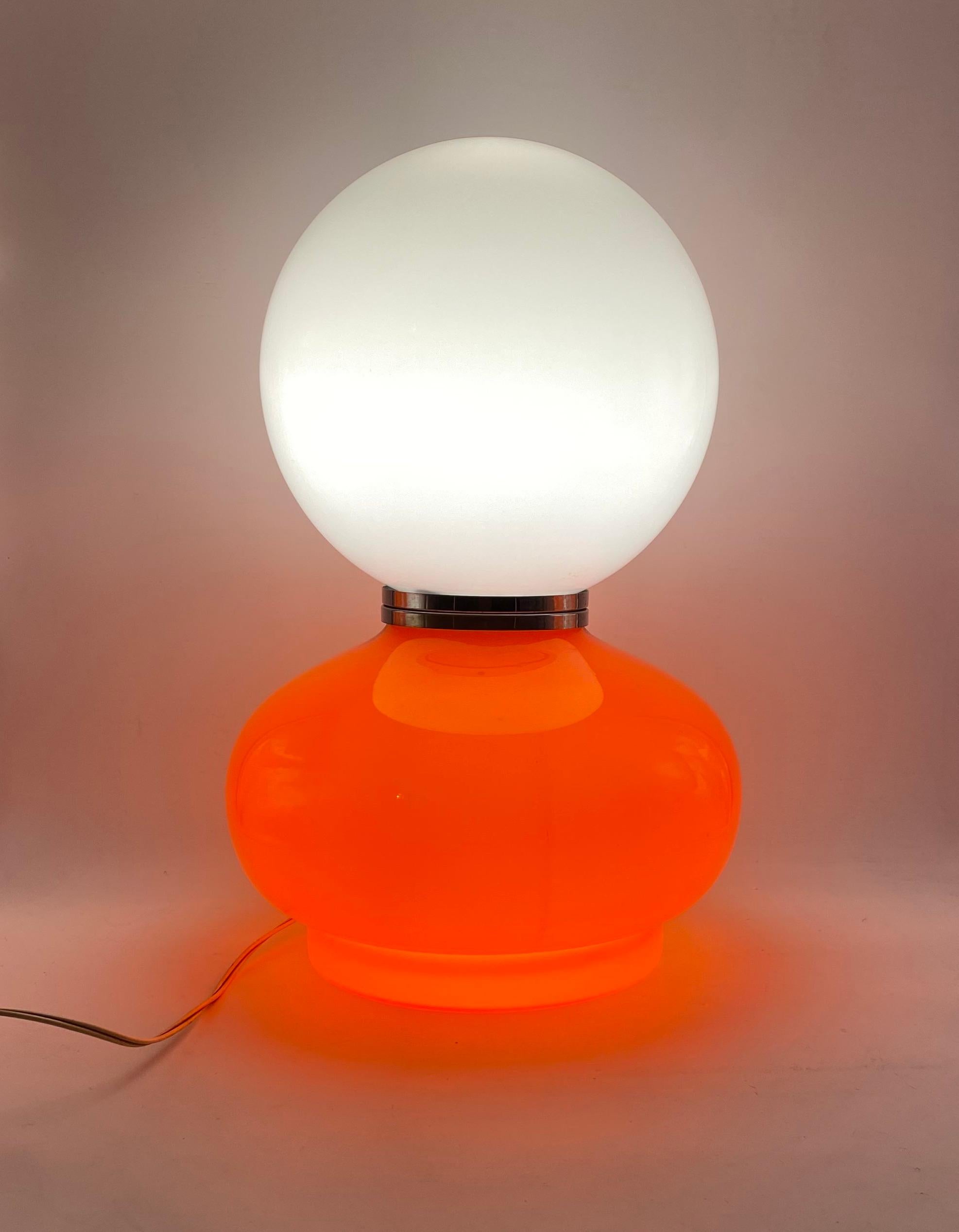 Italian Carlo Nason, Space Age Red Murano Glass Table Lamp, AV Mazzega, 1970s For Sale