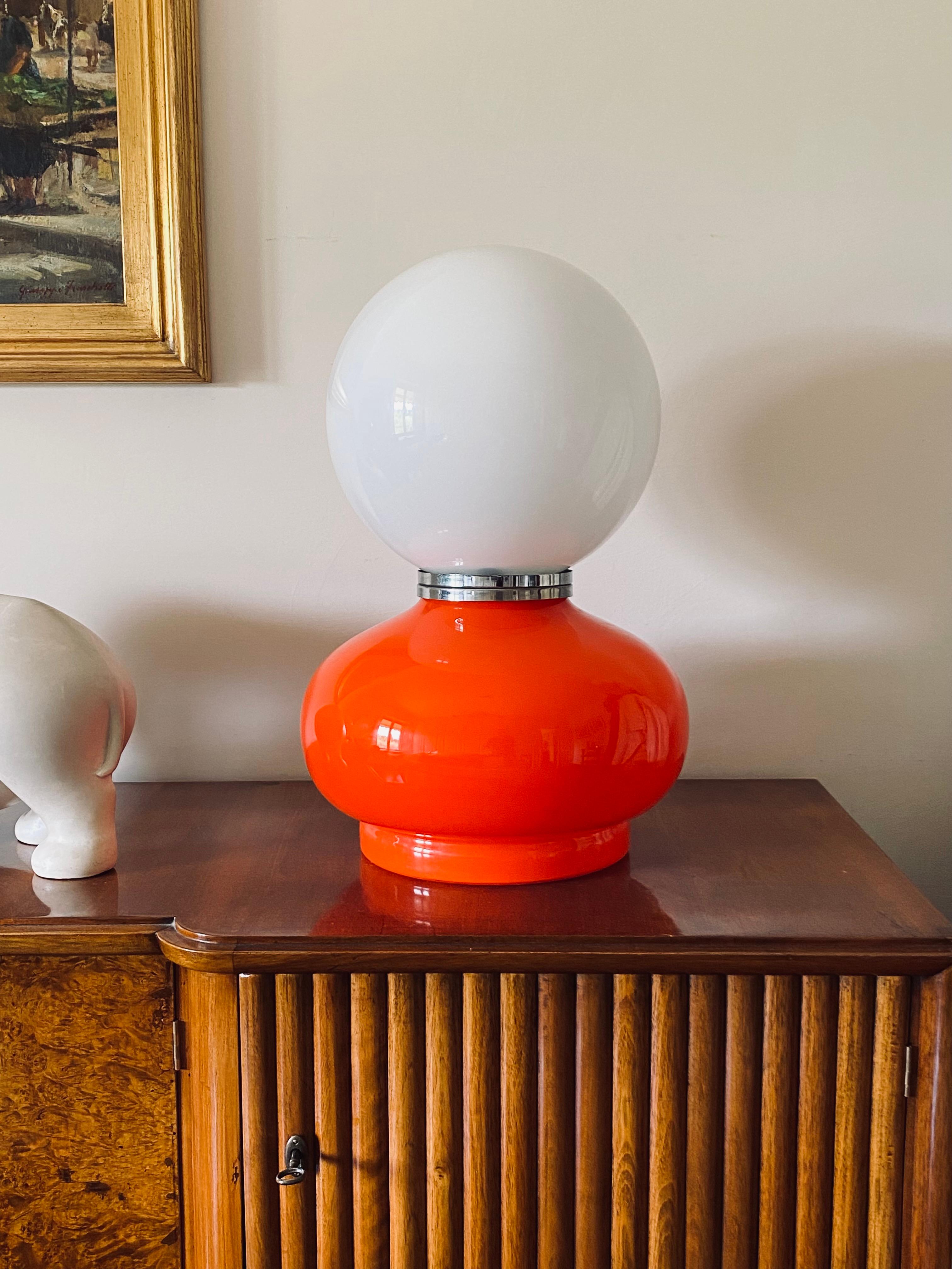 Late 20th Century Carlo Nason, Space Age Red Murano Glass Table Lamp, AV Mazzega, 1970s For Sale