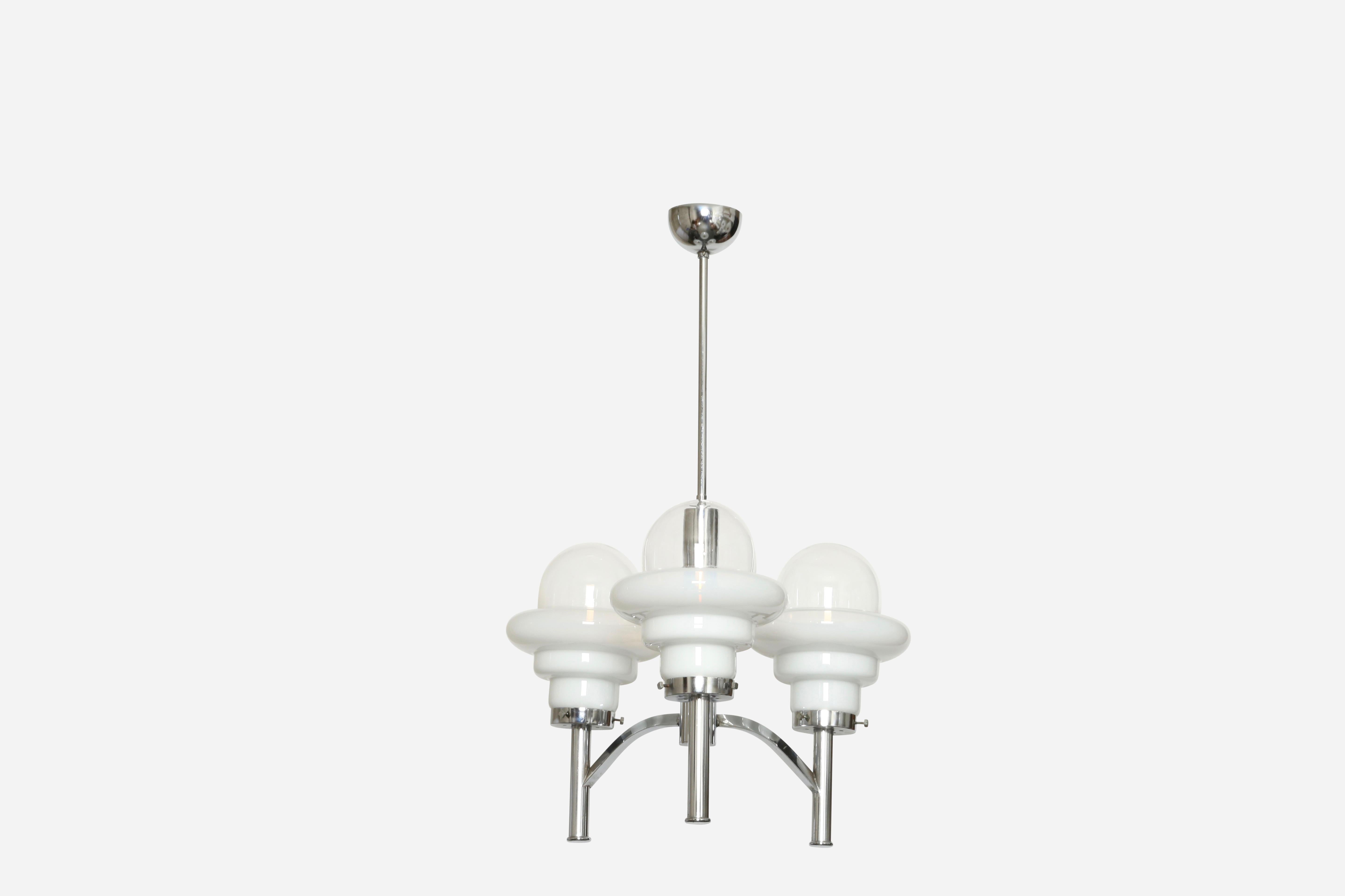 Carlo Nason style chandelier.
Designed and made in Italy, 1960s.
Murano glass, chrome plated metal.
Complimentary US rewiring upon request.

We take pride in bringing vintage fixtures to their full glory again.
At Illustris Lighting our main focus