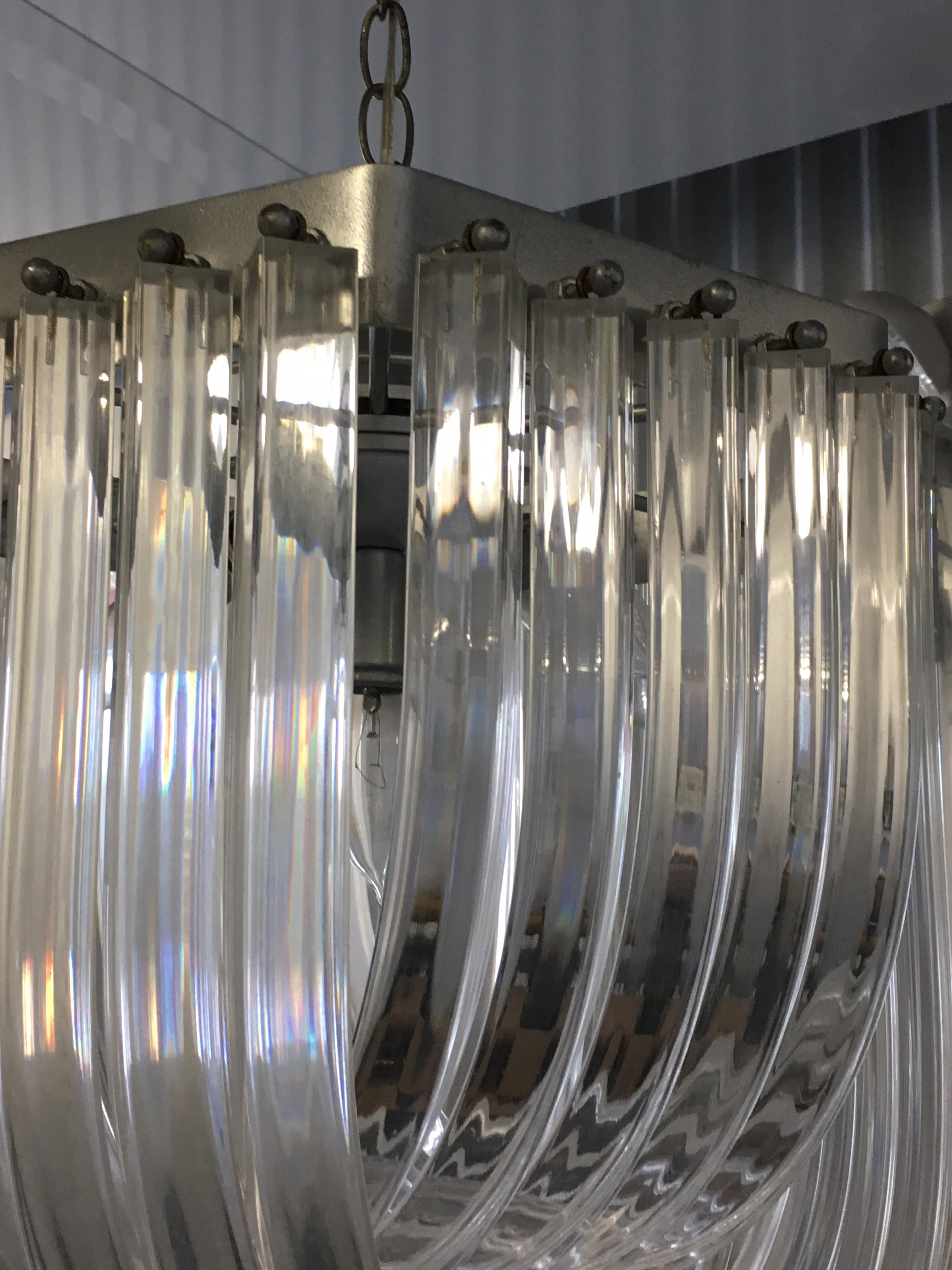 Carlo Nason Style Curved Clear Lucite Triedri Prism Chandelier, 1980 7