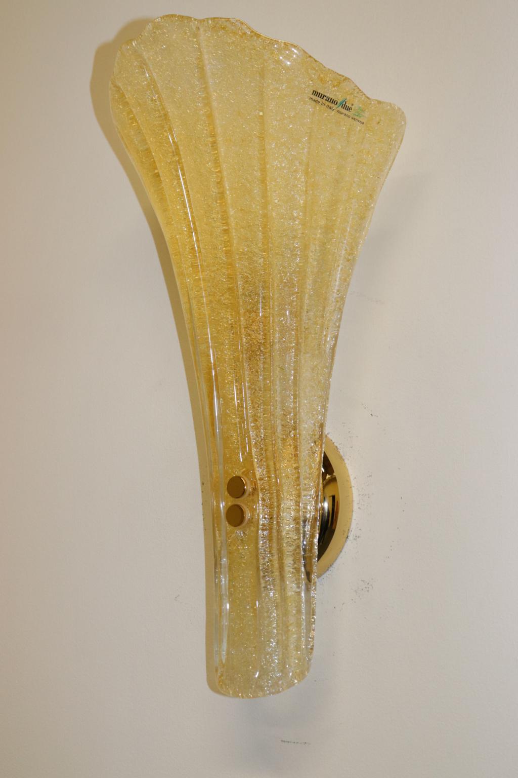 Carlo Nason Wall Light Murano Hand Cast Rugiada Amber Glass In Excellent Condition For Sale In Saddle Brook , NJ
