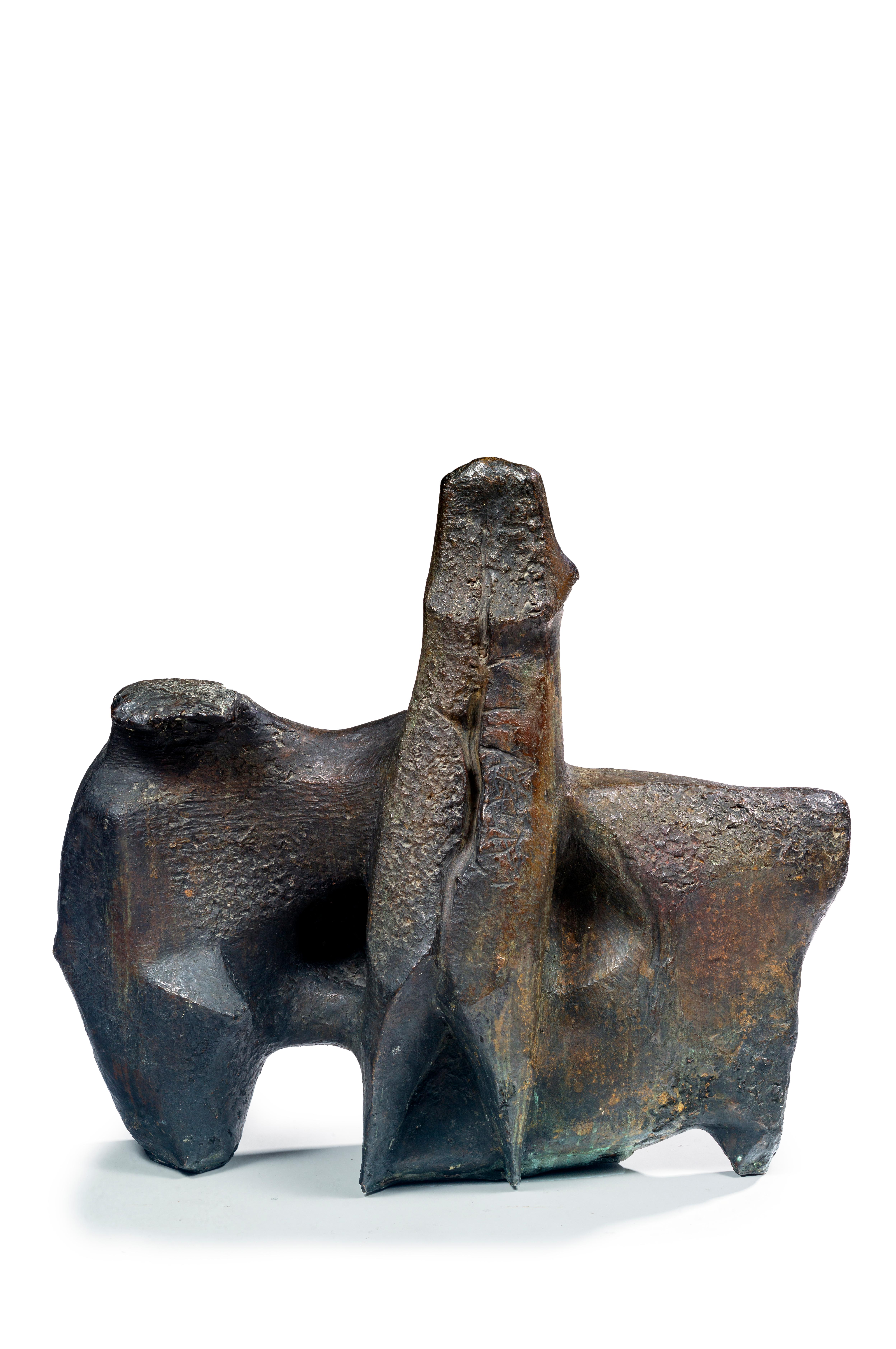 Carlo Ramous
(1926-2003)

Sculpture en bronze, avec une patine brune.
Signé 'C Ramous' et numéroté 1/3.

Mesures : Hauteur : 78 cm
Largeur : 86 cm
Profondeur : 24 cm


A l'intérieur, il y a deux labels d'expositions comme la 