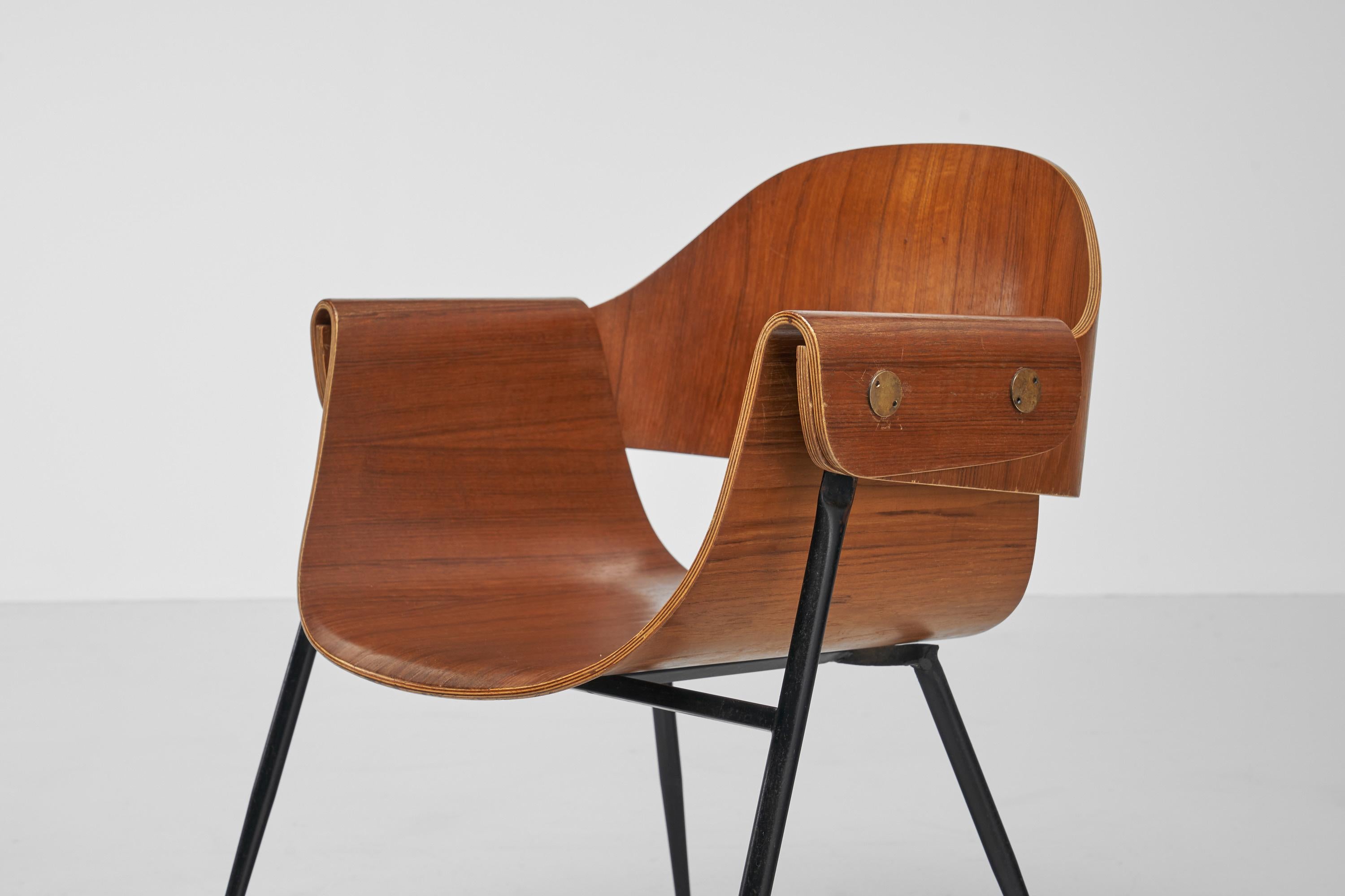 Mid-Century Modern Carlo Ratti Arm Chairs for Legni Curvati, Italy, 1950 For Sale