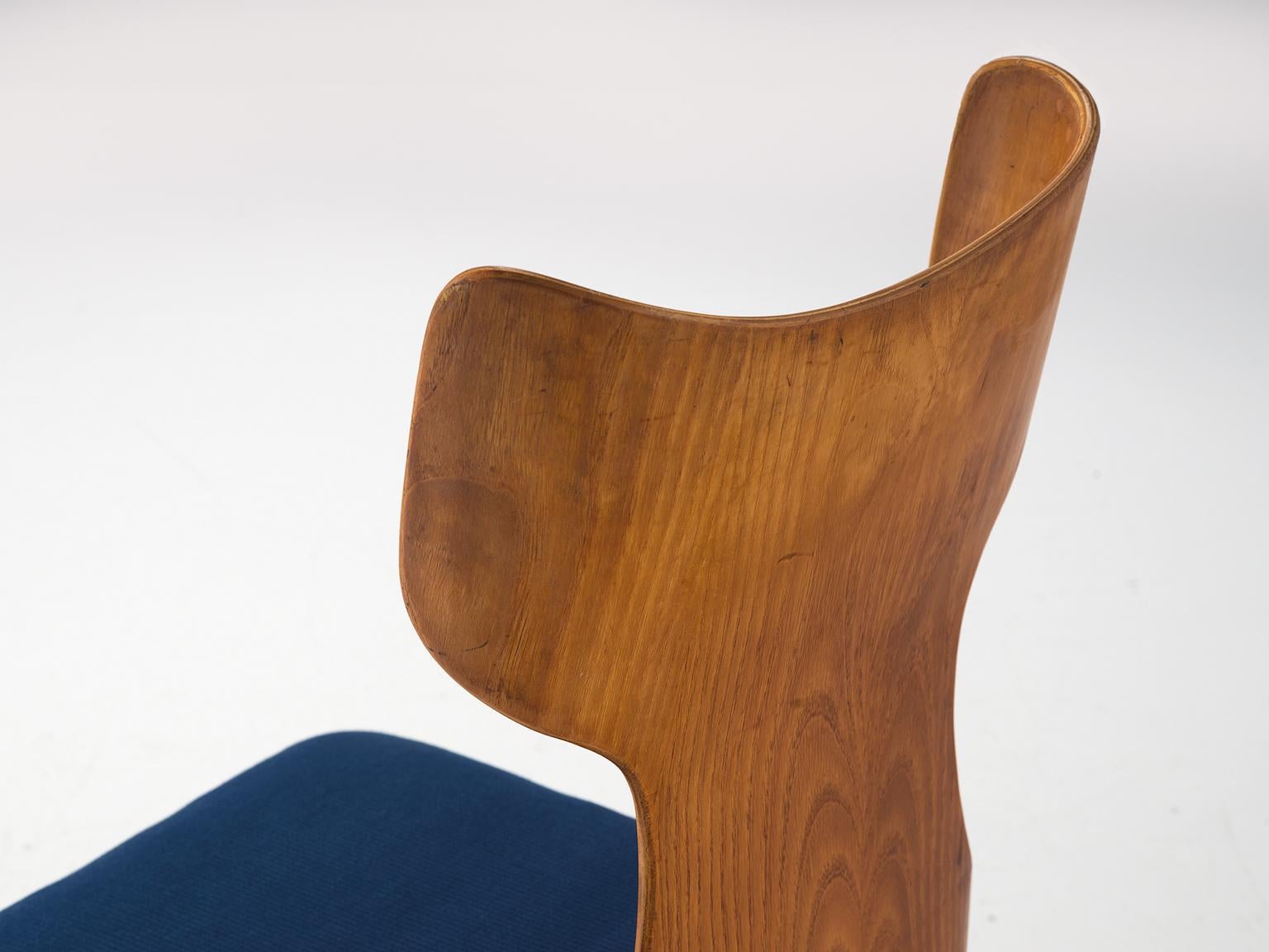 Carlo Ratti Four Bent Wingback Dining Chairs In Good Condition In Waalwijk, NL
