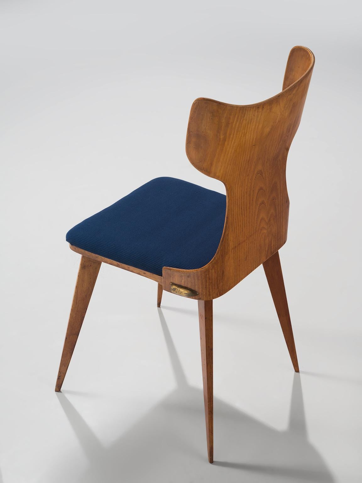 Carlo Ratti Four Bent Wingback Dining Chairs (Stoff)