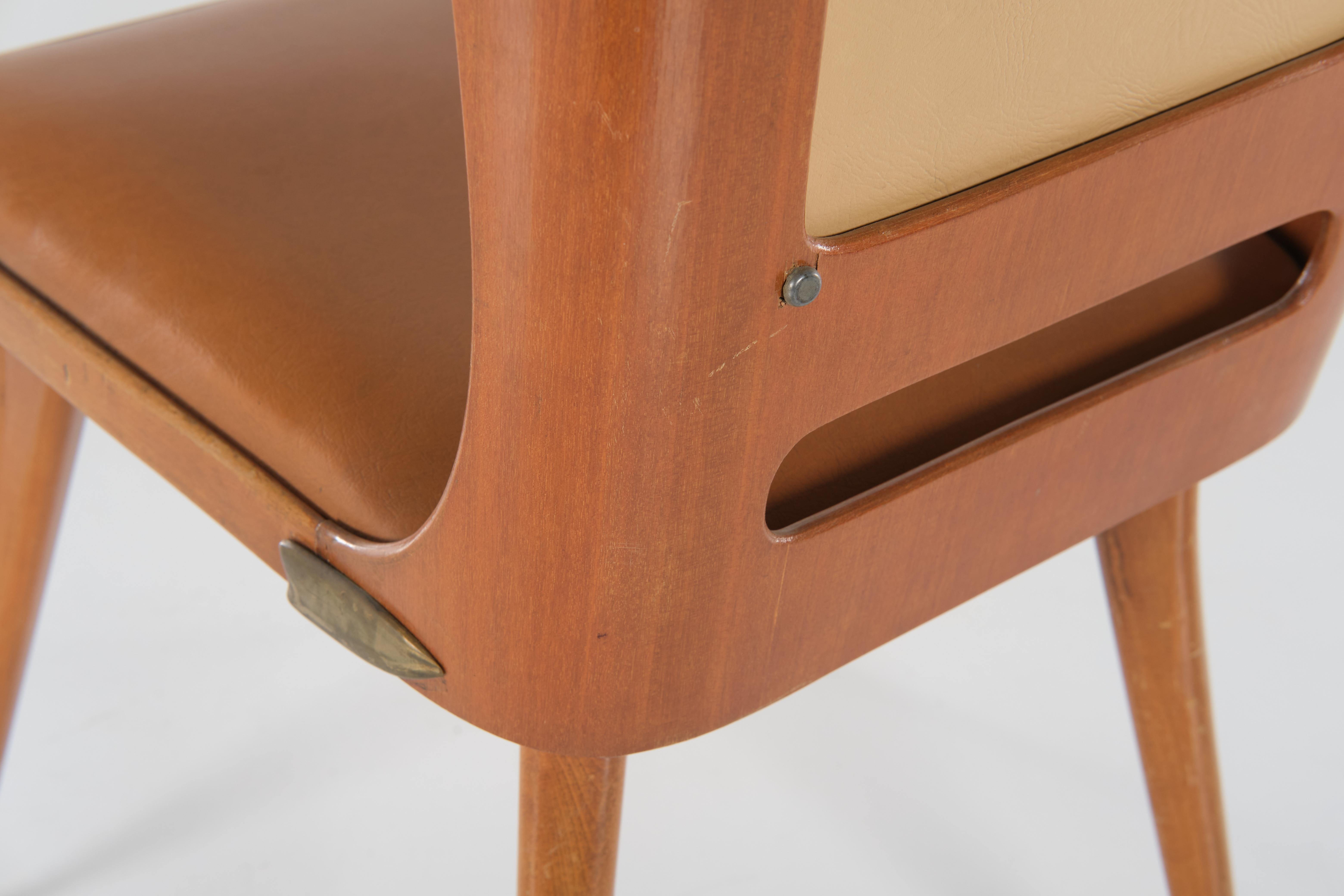 Carlo Ratti - Ensemble de 6 chaises en contreplaqué de bois et faux cuir - Design italien des années 1950 en vente 6
