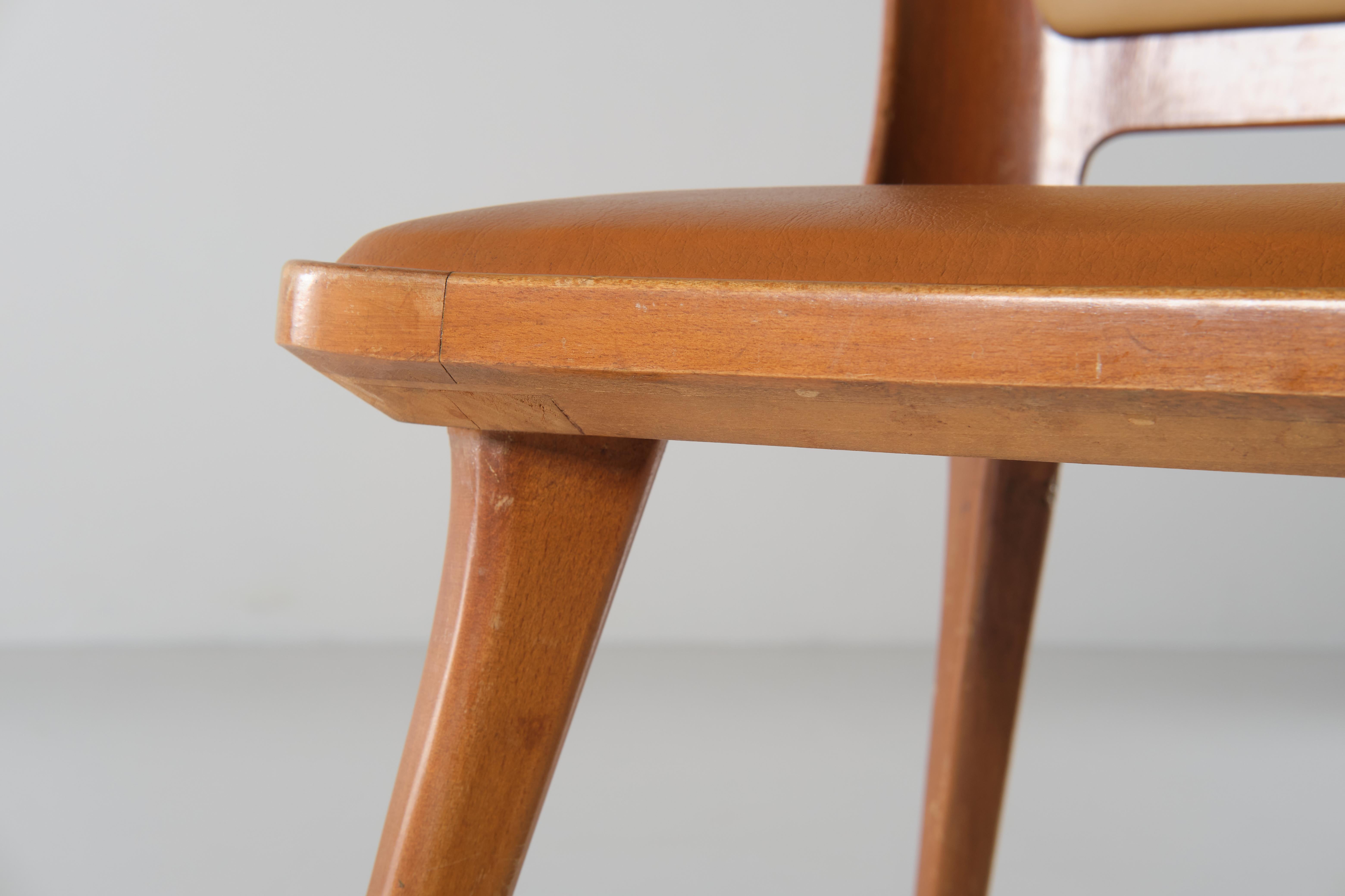 Carlo Ratti - Ensemble de 6 chaises en contreplaqué de bois et faux cuir - Design italien des années 1950 en vente 2