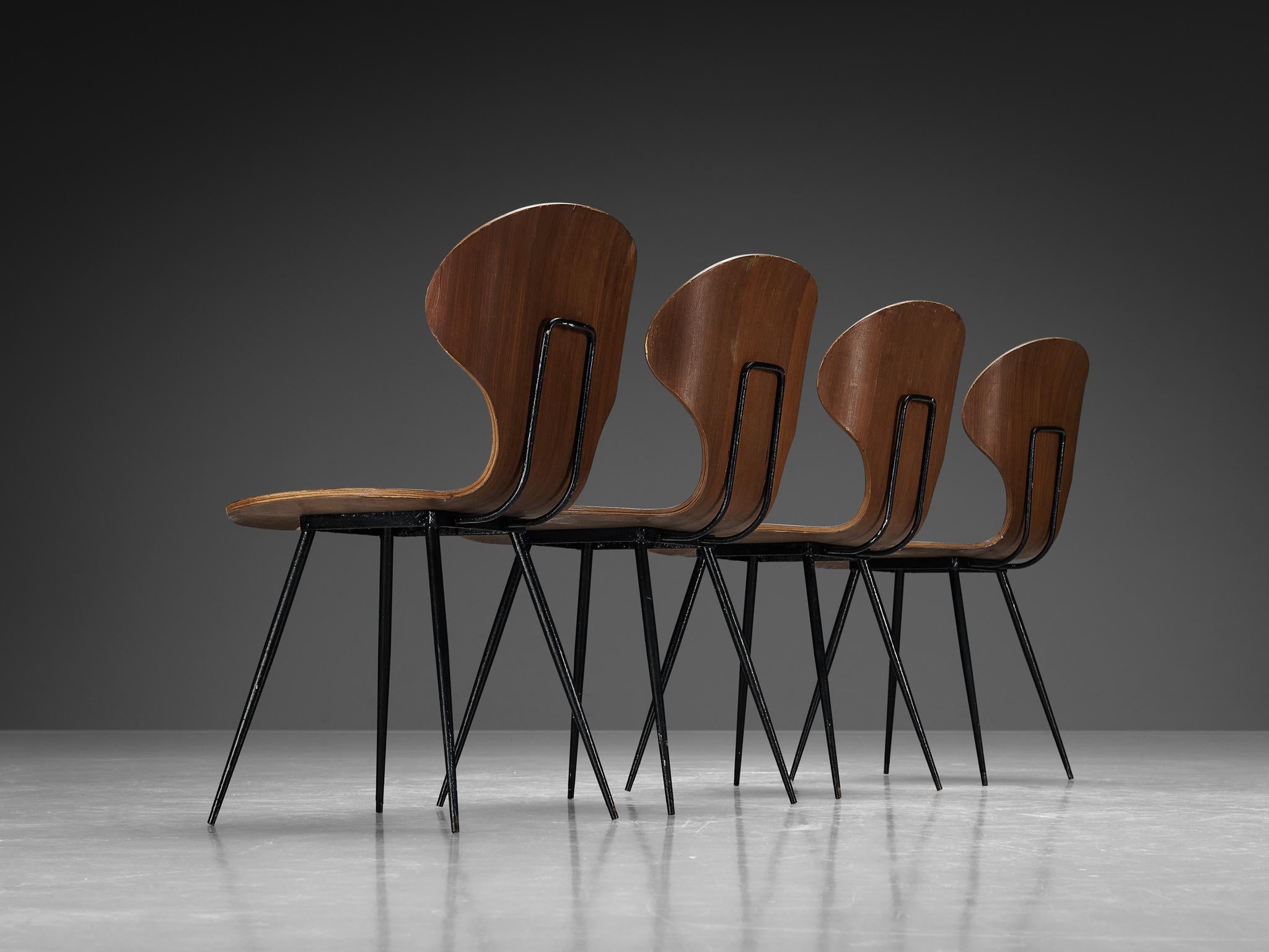 Carlo Ratti-Set aus vier Esszimmerstühlen aus Sperrholz und Metall  im Angebot 3