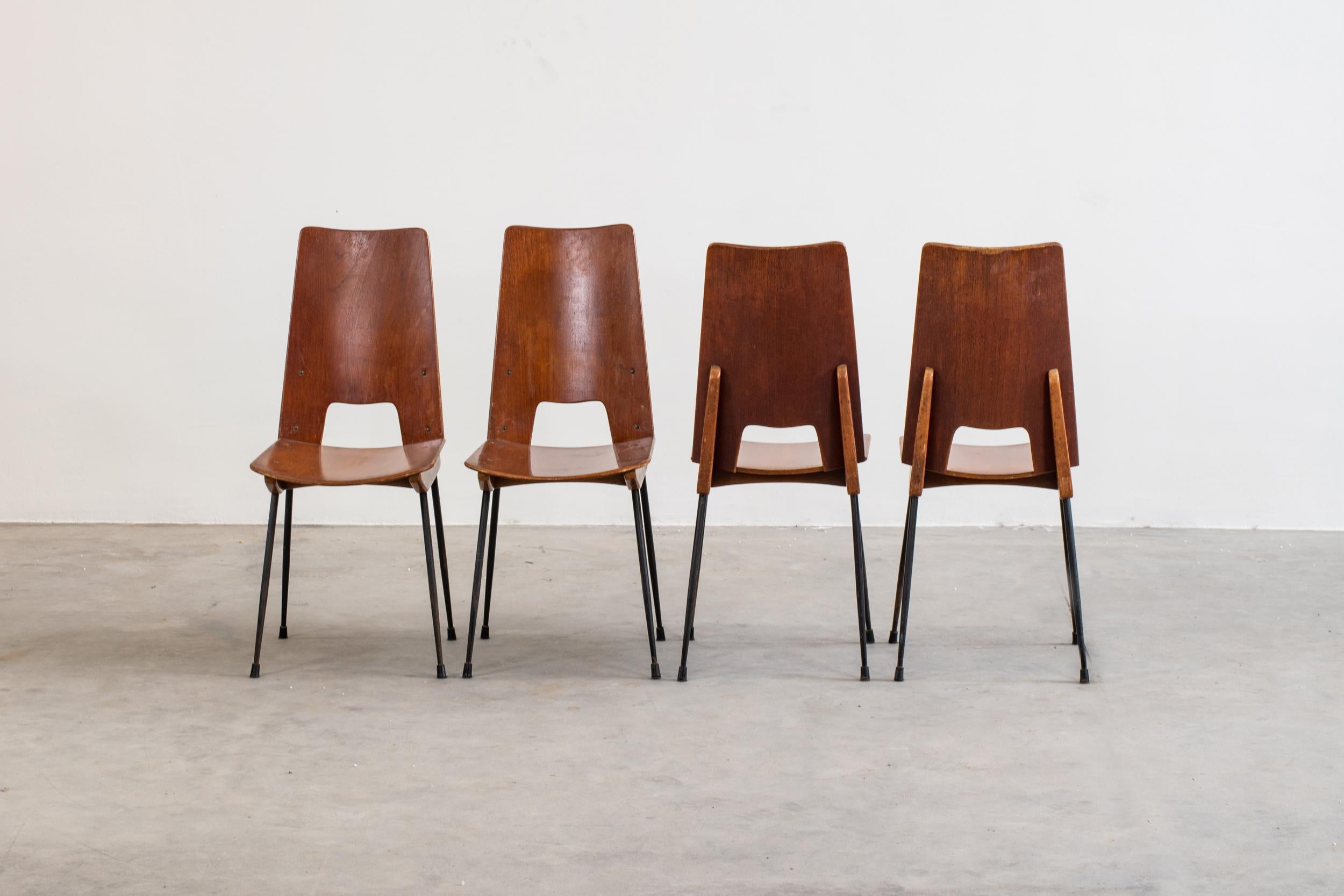 Mid-Century Modern Carlo Ratti Set of Four Wooden Dining Chairs Italian Manufacture, 1950s