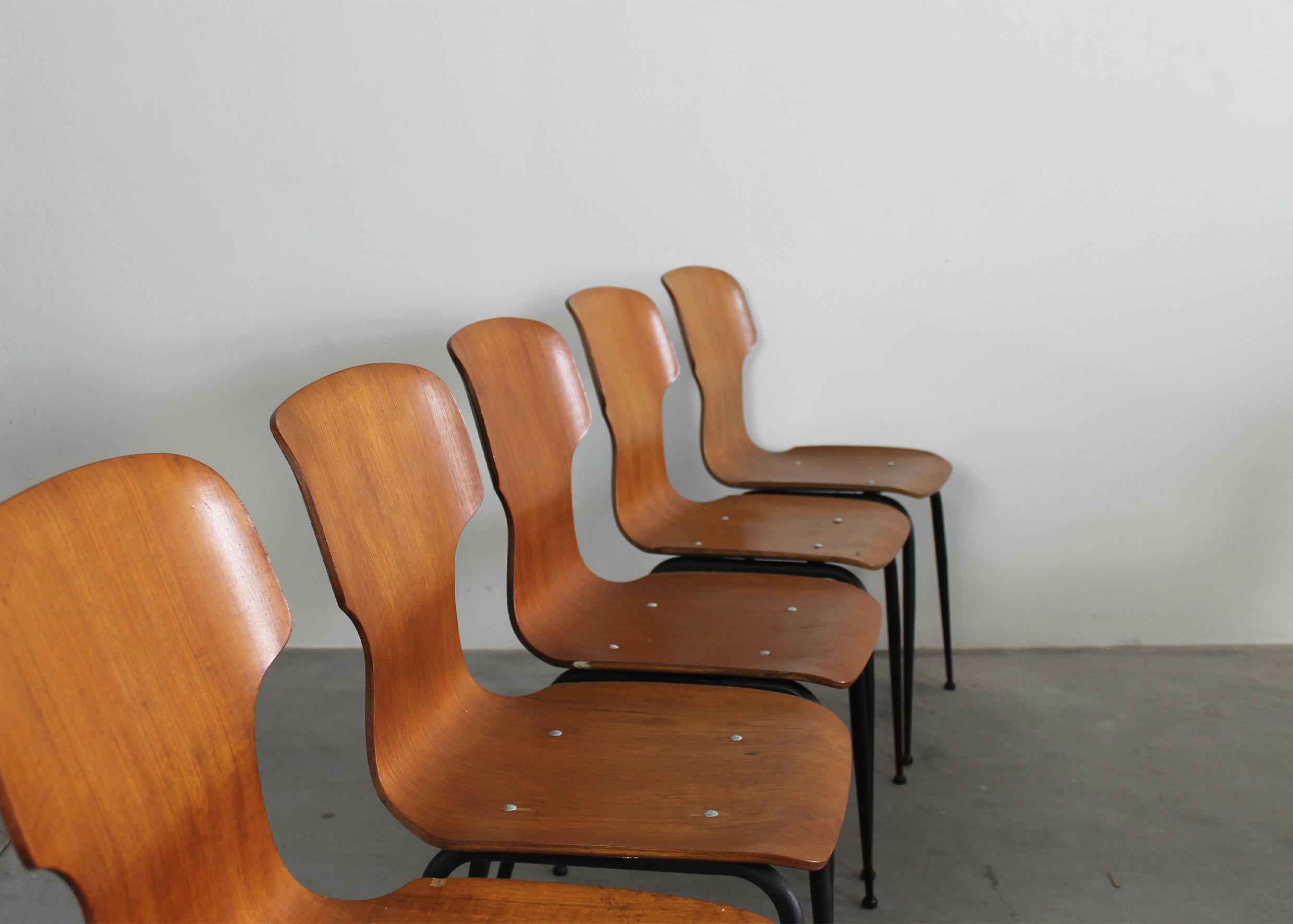Carlo Ratti Set of Six Chairs in Plywood by Industria Legni Curvati Lissone 1950 In Good Condition In Montecatini Terme, IT
