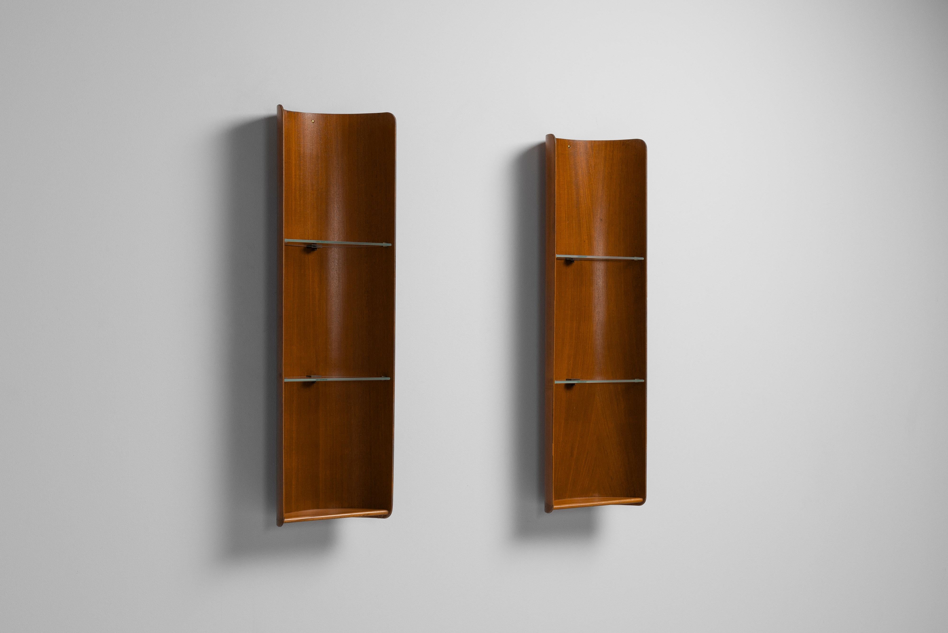 Mid-Century Modern Carlo Ratti wall mounted display cabinets Italy 1950 For Sale