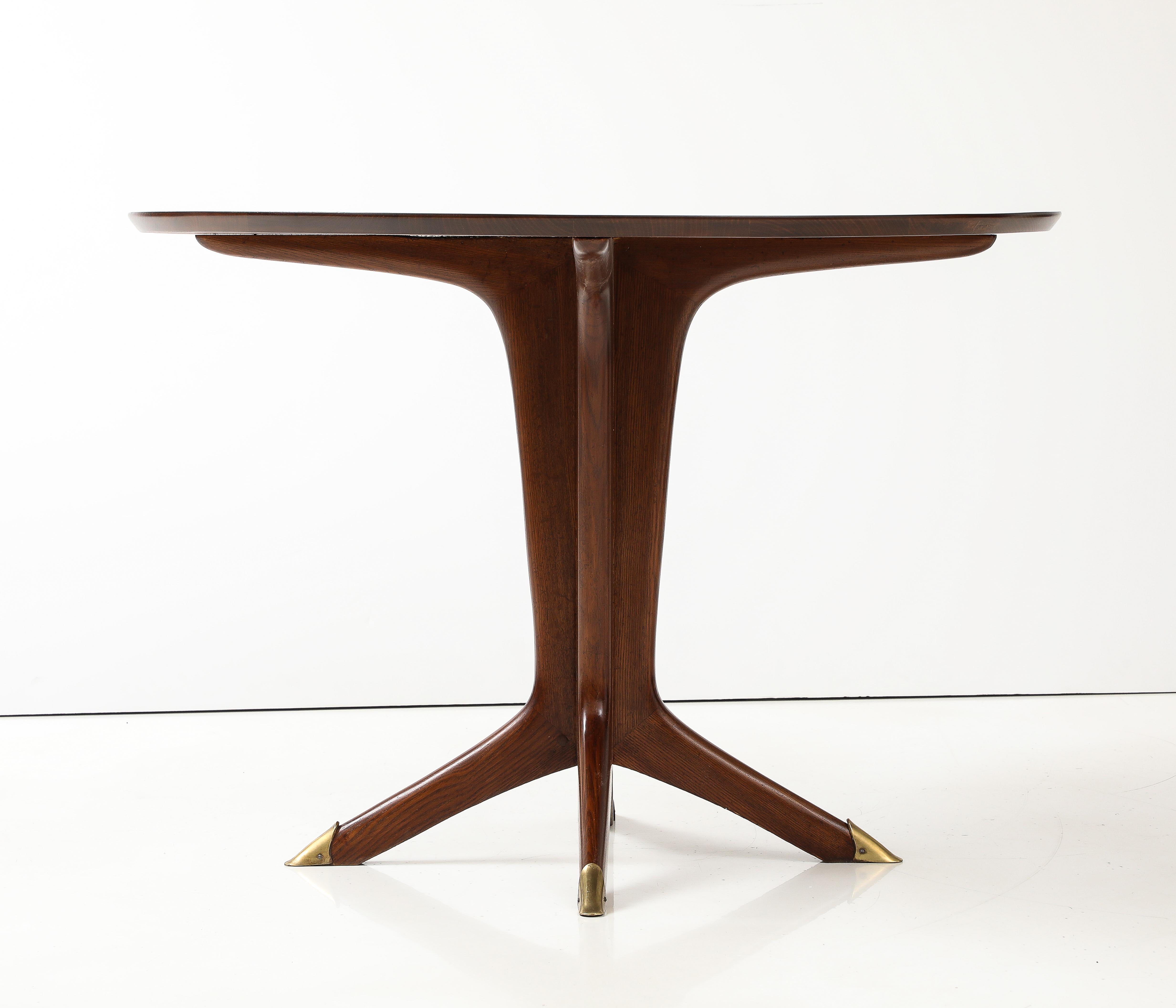 Mid-Century moderno Tavolo da centro o da pranzo in noce di Carlo Ratti, Italia, 1950 circa in vendita