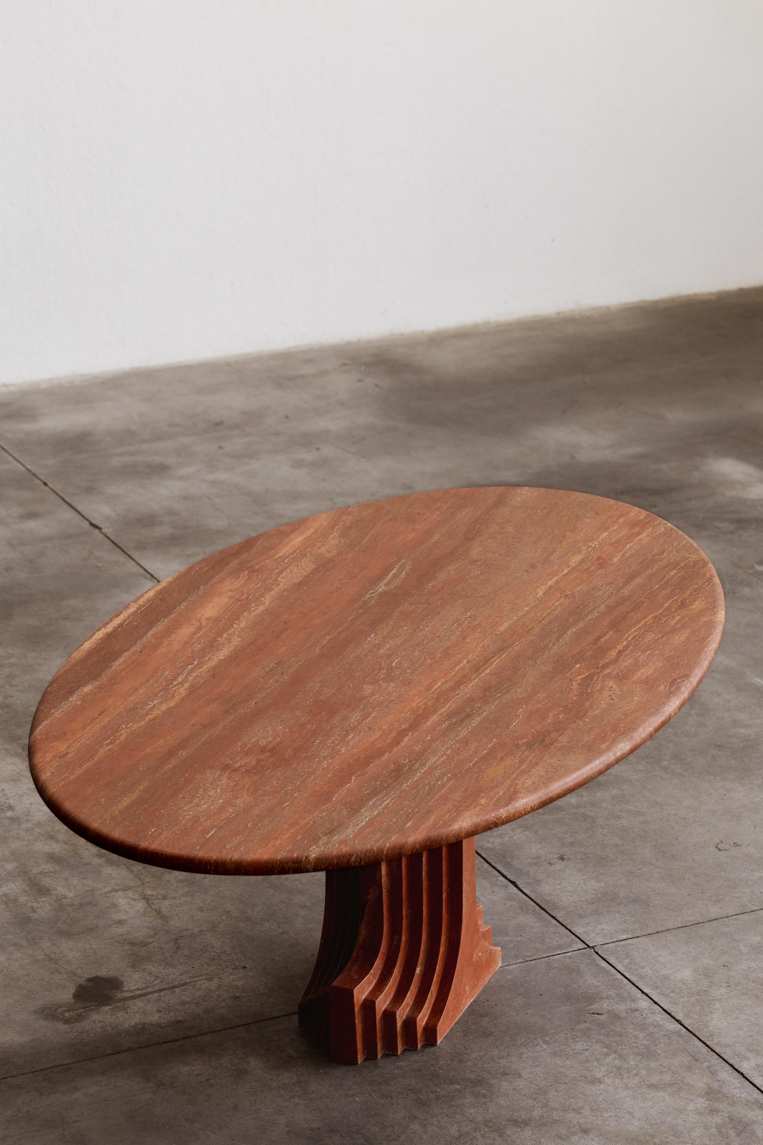 Italian Carlo Scarpa “Argo” Oval Table for Simon Gavina in Red Travertine, 1975 For Sale