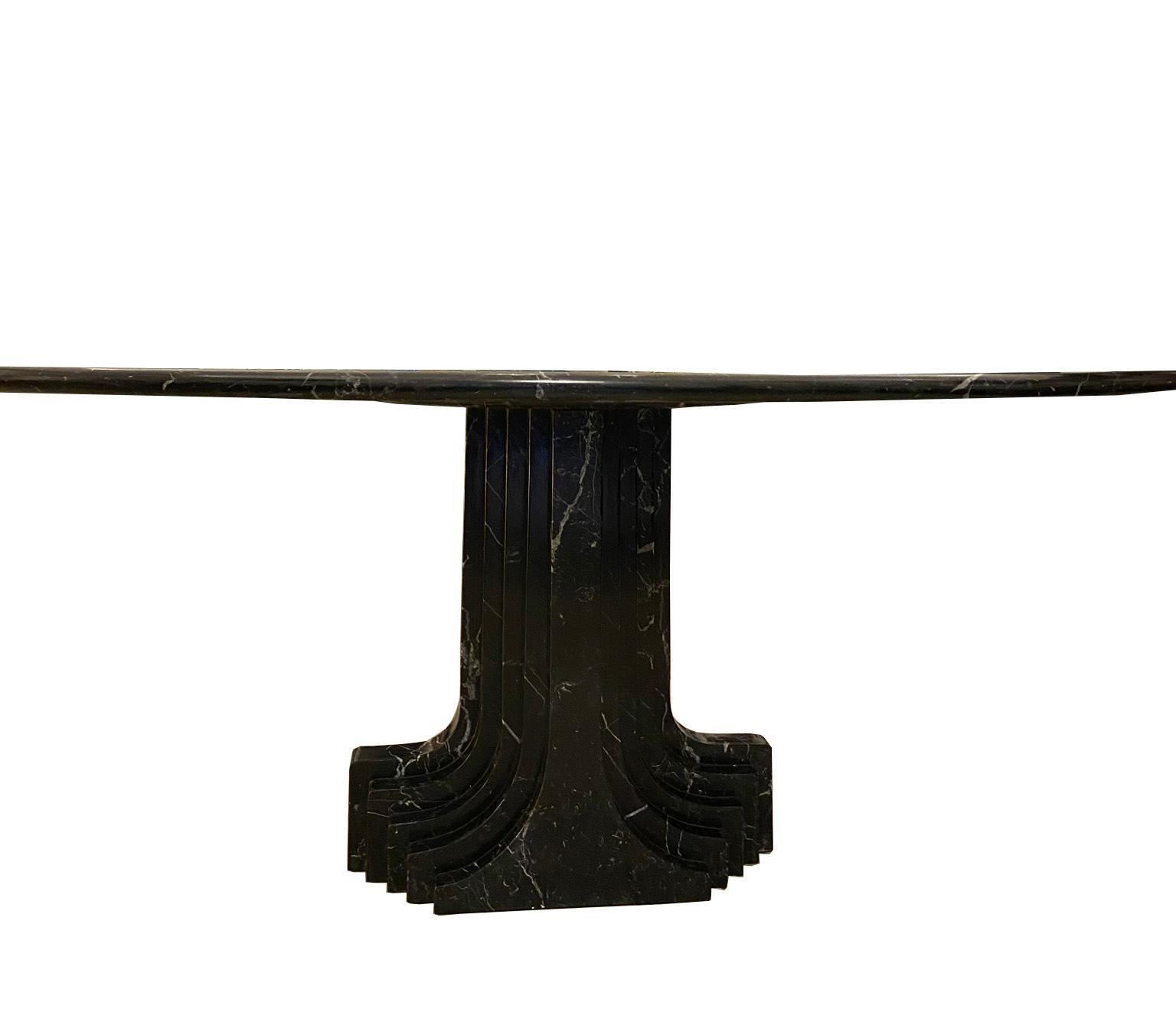 Mid-Century Modern Carlo Scarpa 'Argo' Oval Table in Marquinia Black Marble