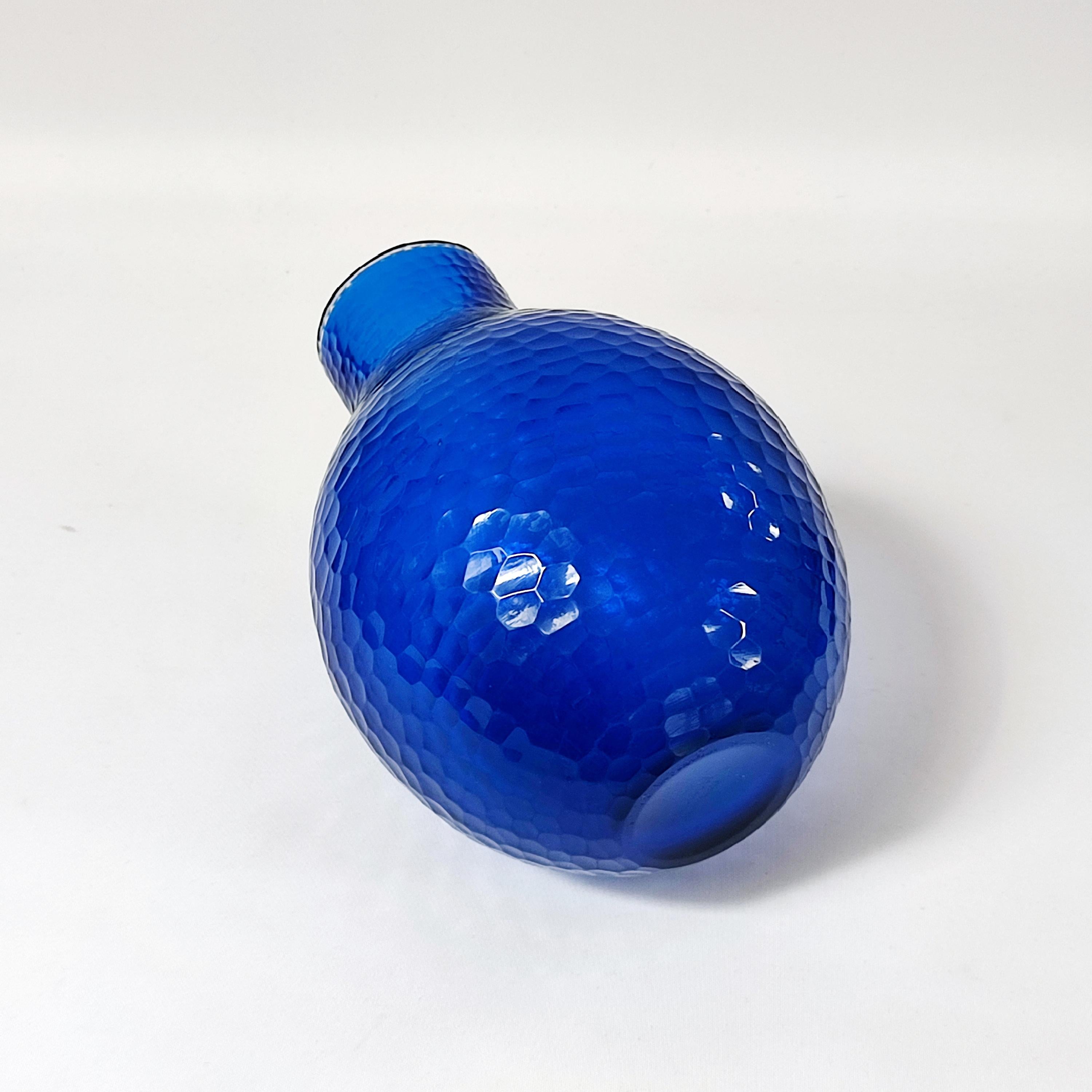 Metà XX secolo Vaso Carlo Scarpa 'Battuto', Venini Murano, Italia, anni '40 in vendita