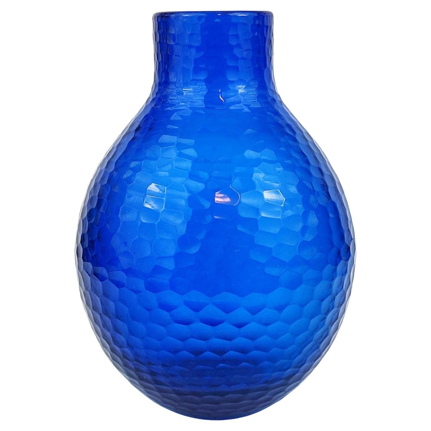 Carlo Scarpa 'Battuto' vase, Venini Murano Italy, 1940s